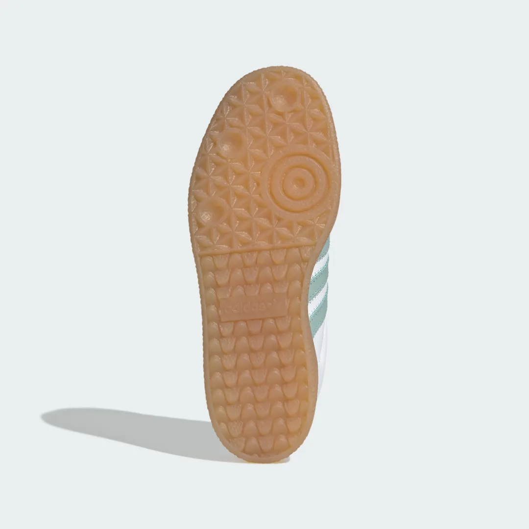 Detalle de Zapatilla Sambae de Adidas – comodidad y estilo en color blanco