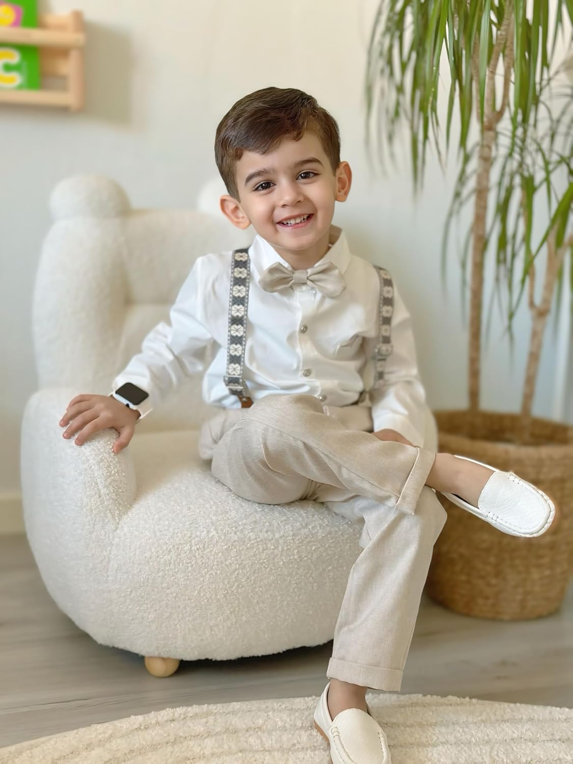 Detalle de Volunboy Baby Jungen Anzug-Set mit Langarmhemd, Fliege (abnehmbar) & Hosenträgern, 4-teilig