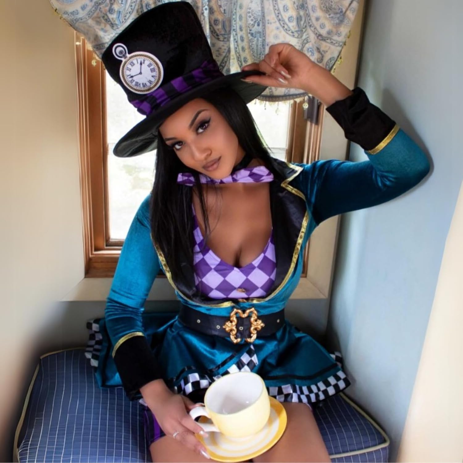 Detalle de Leg Avenue Mad Hatter Costume with Dress, Jacket, Belt, Bow Tie and Hat