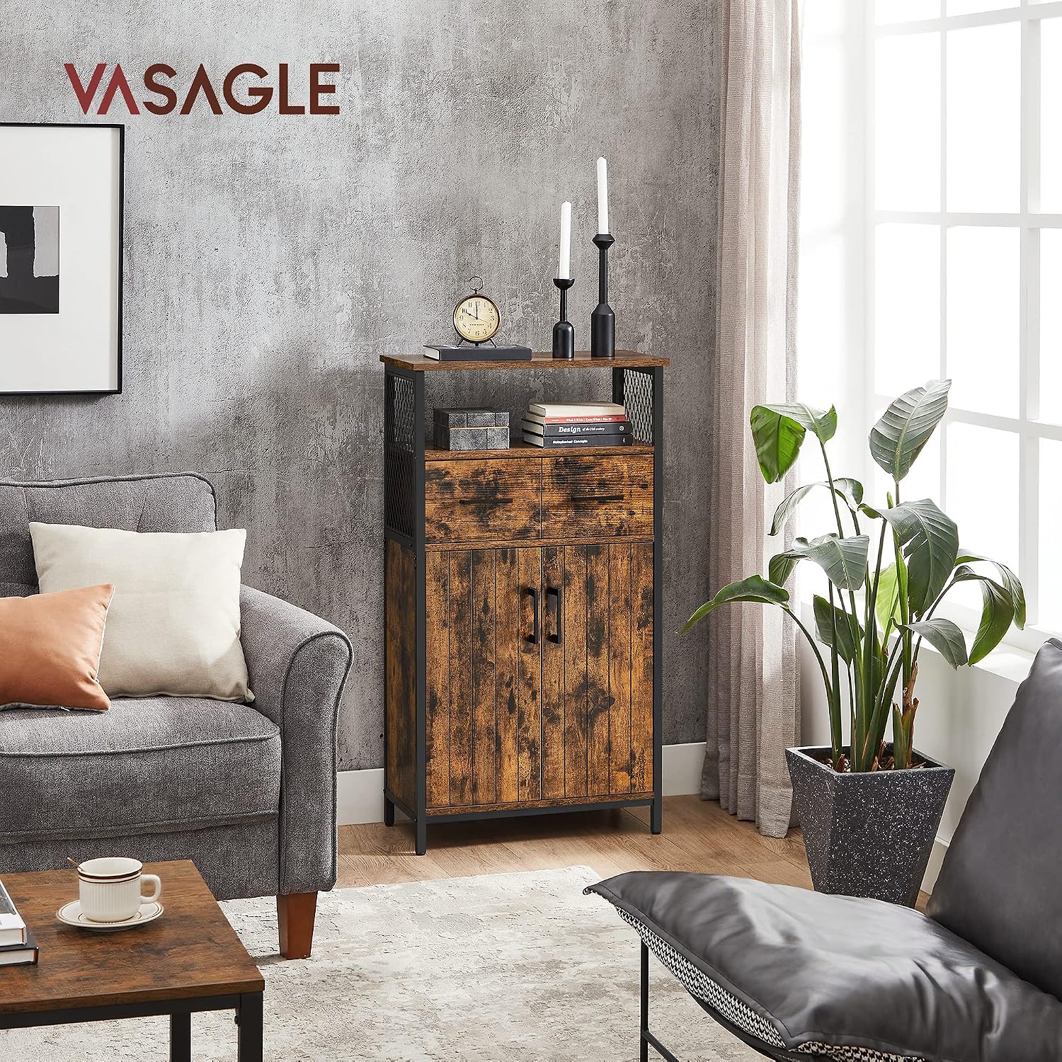 Detalle 2 de VASAGLE DAXTON Collection LSC261B01 Storage Cabinet with Louvered Doors