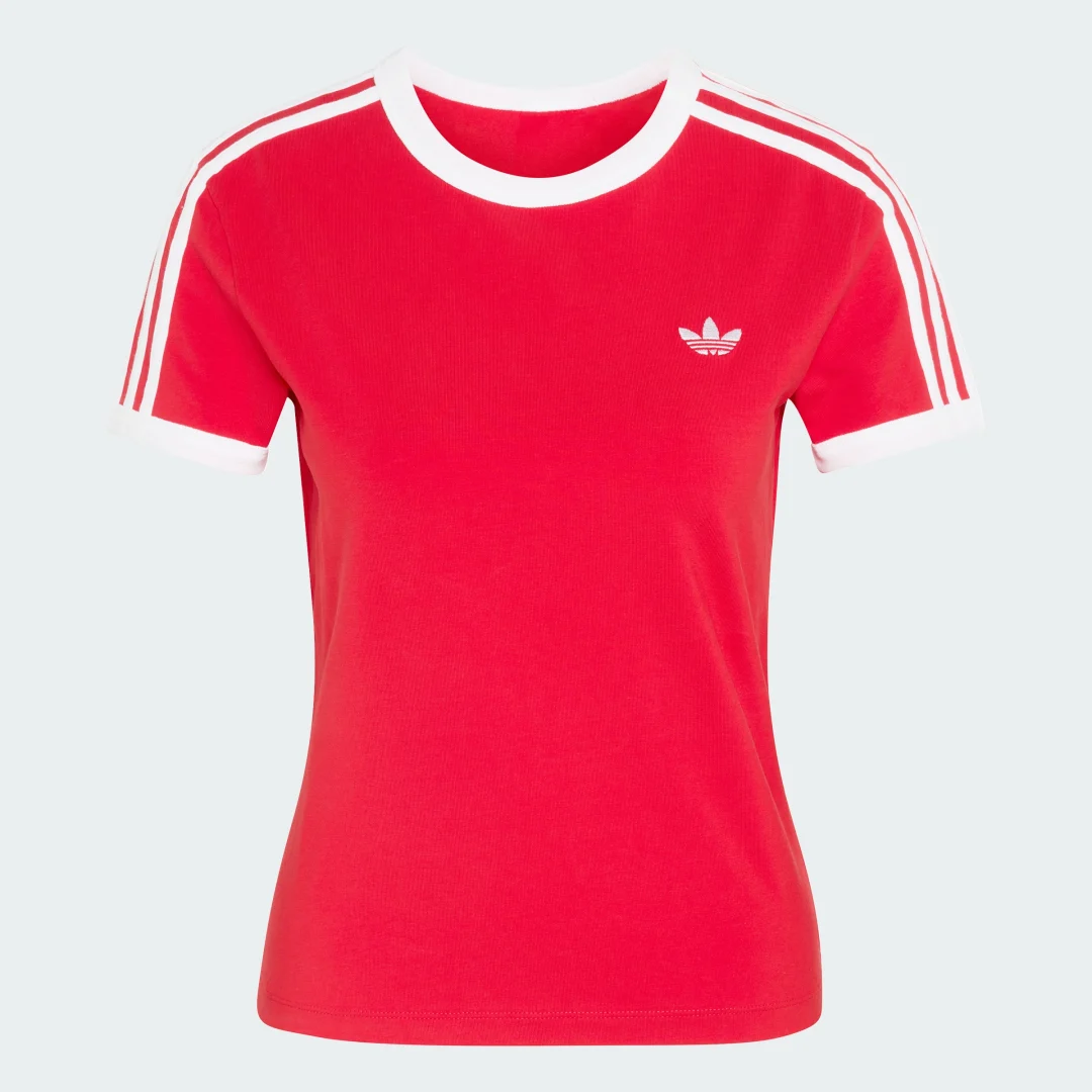 Detalle 2 de Camiseta Entallada 3 Stripes de Adidas (Rojo)