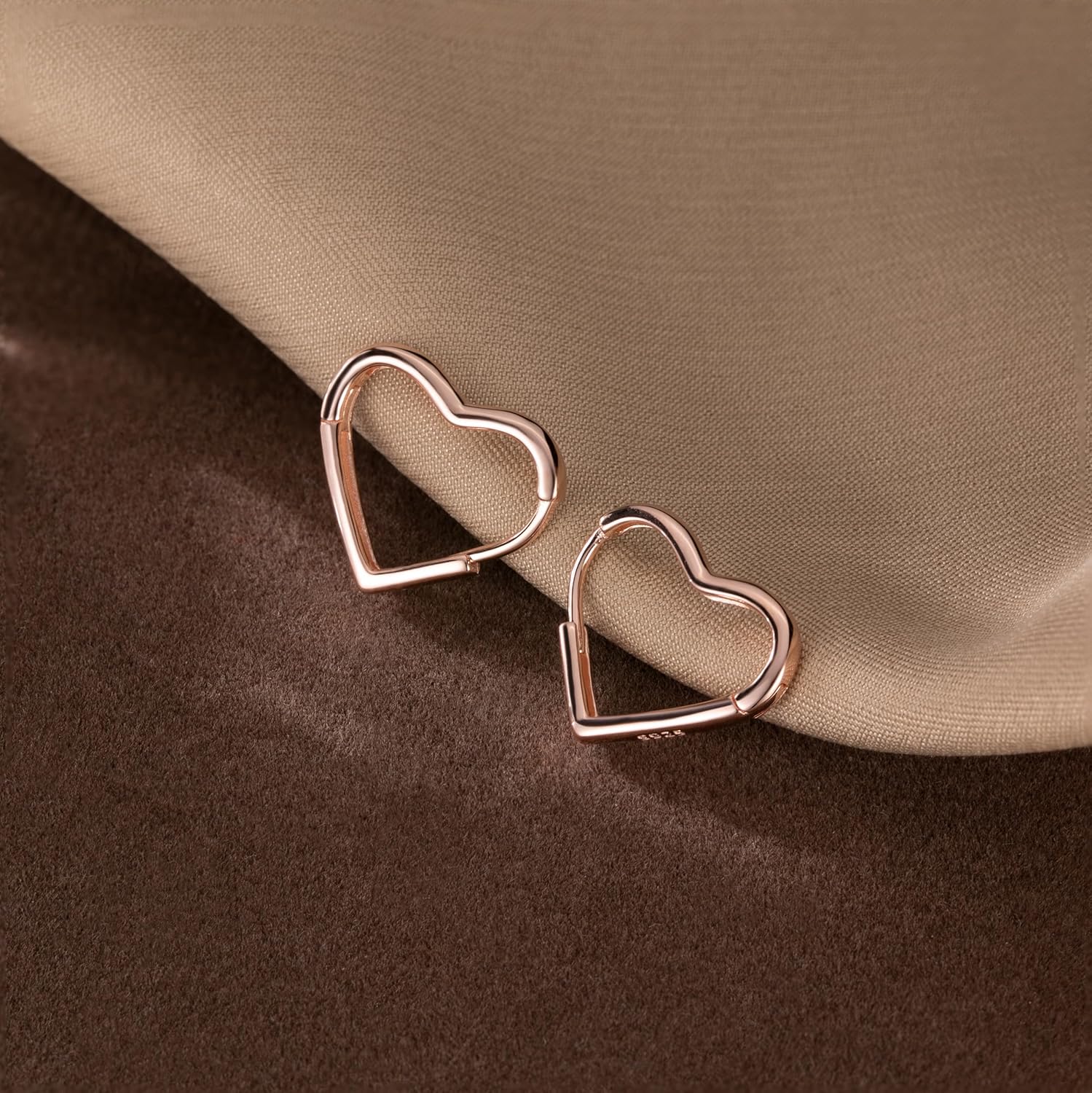 Detalle de Reffeer Solid 925 Sterling Silver Heart Hoop Earrings