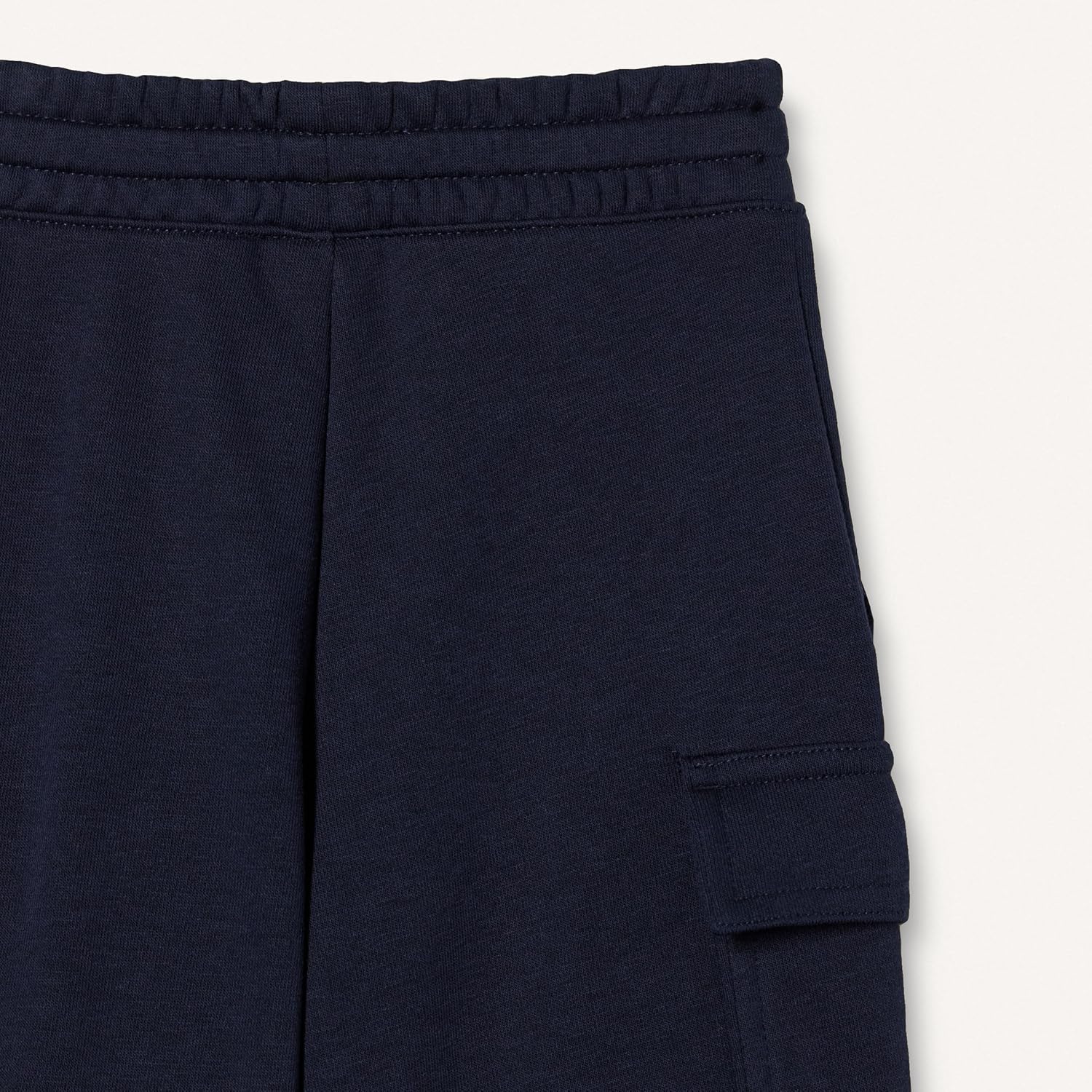 Thumbnail 4 de Amazon Essentials Jungen Cargo-Sweat-Shorts aus Frottee (Relaxed Fit) für aktive Tage