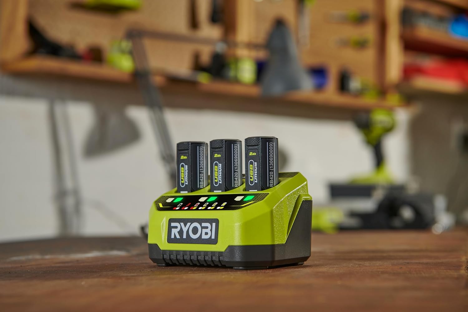 Thumbnail 3 de Ryobi RC43P Caricabatterie 3 Porte 2 ore