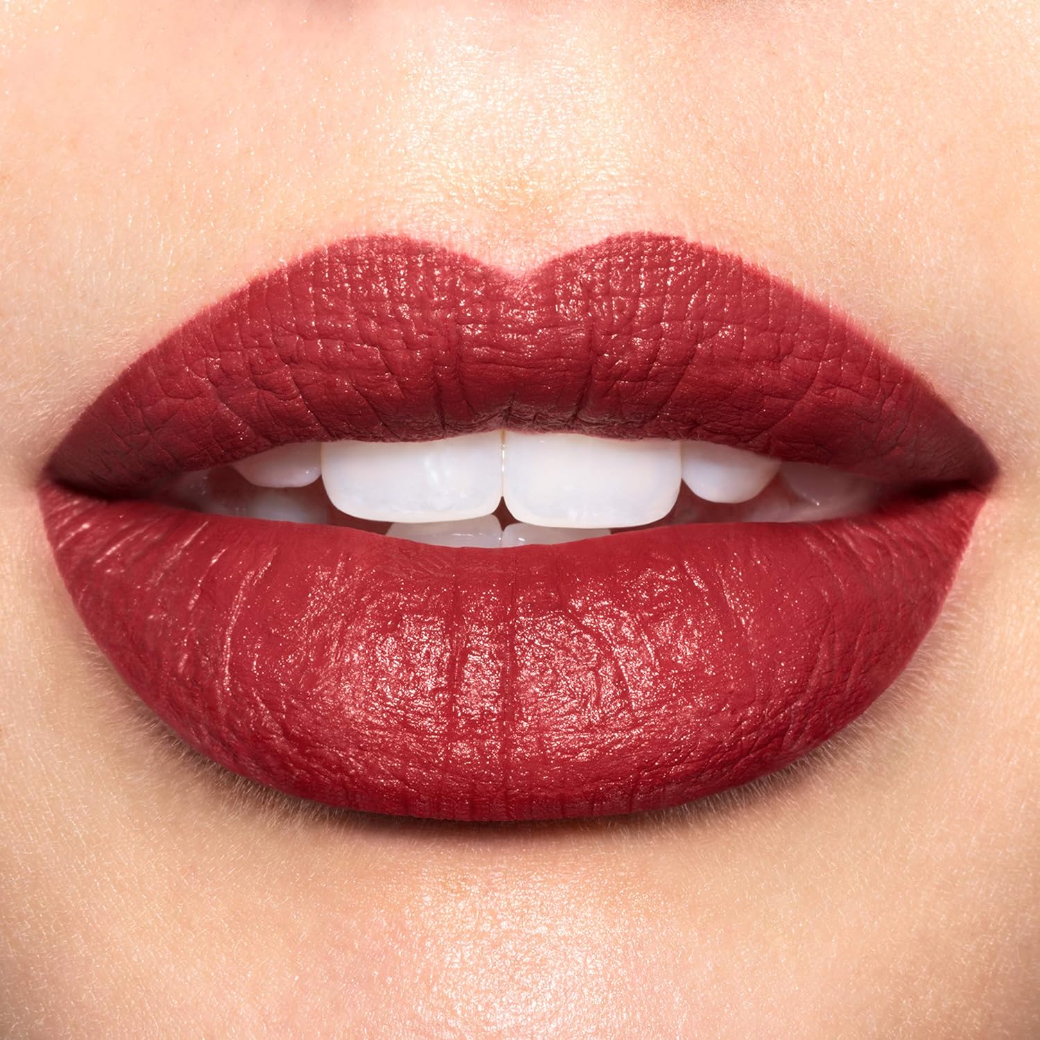 Detalle de REVLON Super Lustrous The Luscious Mattes Lippenstift 026 Getting Serious (4,2 g) mit cremiger, pflegender Formel