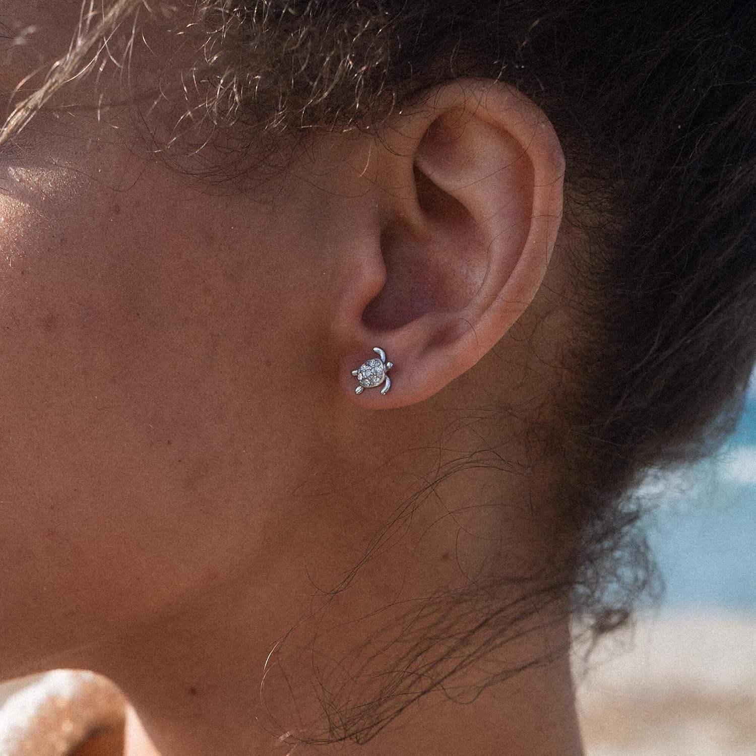Detalle 2 de PURELEI White Turtle orecchini 9x8 mm