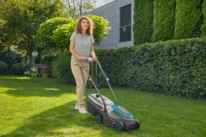 Thumbnail 9 de GARDENA PowerMax 32/18V P4A Solo Akku-Rasenmäher für bis zu 200 m²