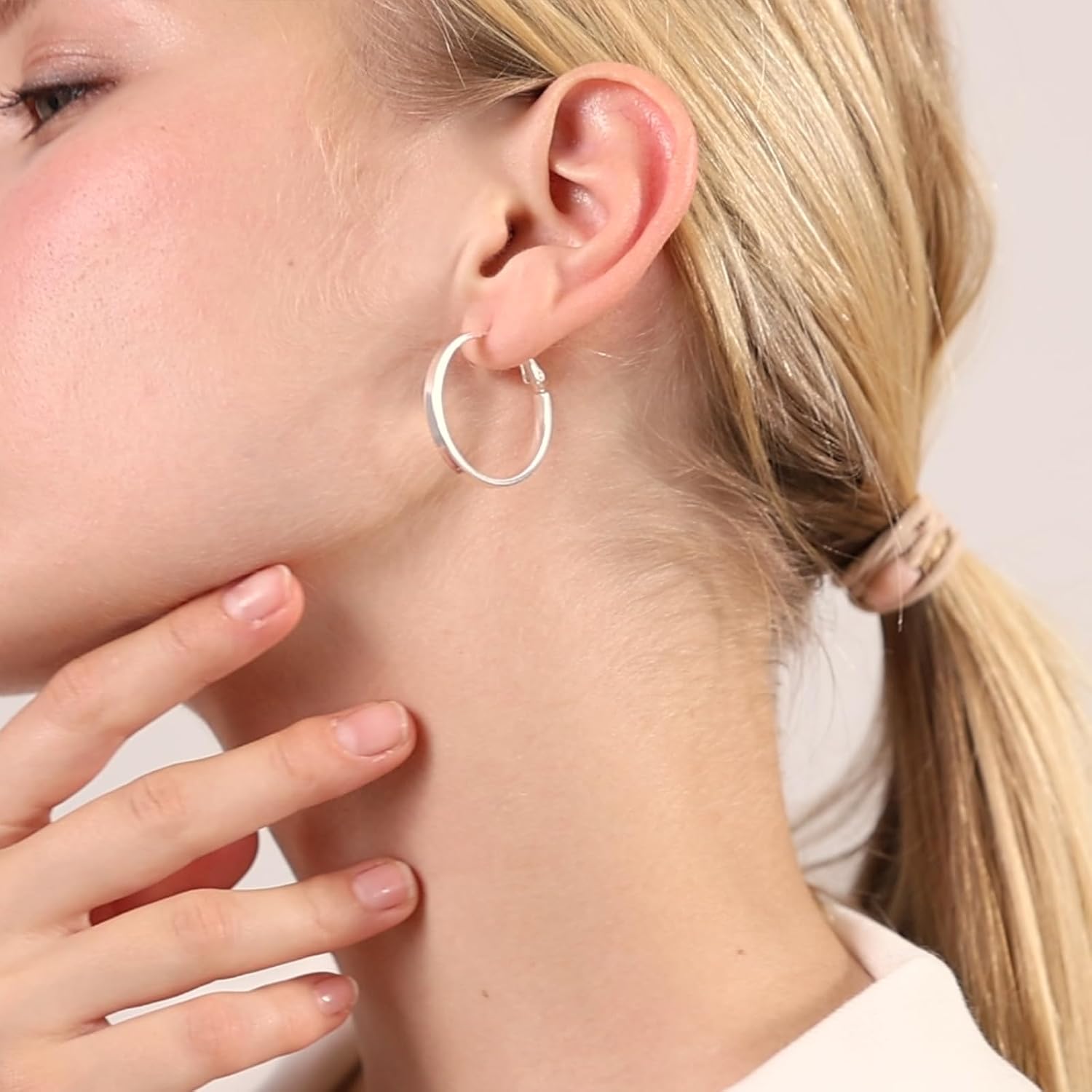Thumbnail 1 de LOUMILEO Silber 925 Creolen (Hypoallergen) – leichte große Damen-Ohrringe, Clip-Top-Verschluss, Größen 30–70 mm