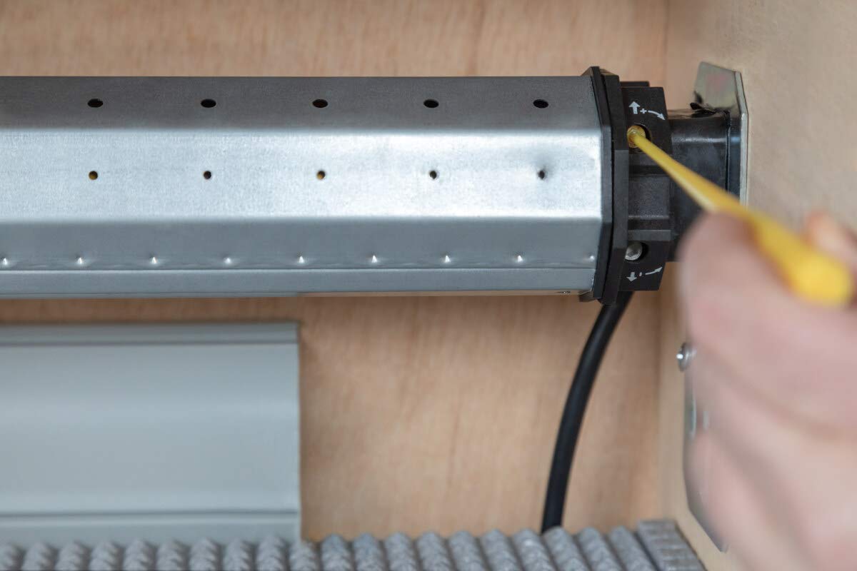 Detalle de Schellenberg 20620 Maxi Rolladenmotor Standard 20 Nm – 60 mm Welle, Endlageneinstellung, Set inkl. Wandlager