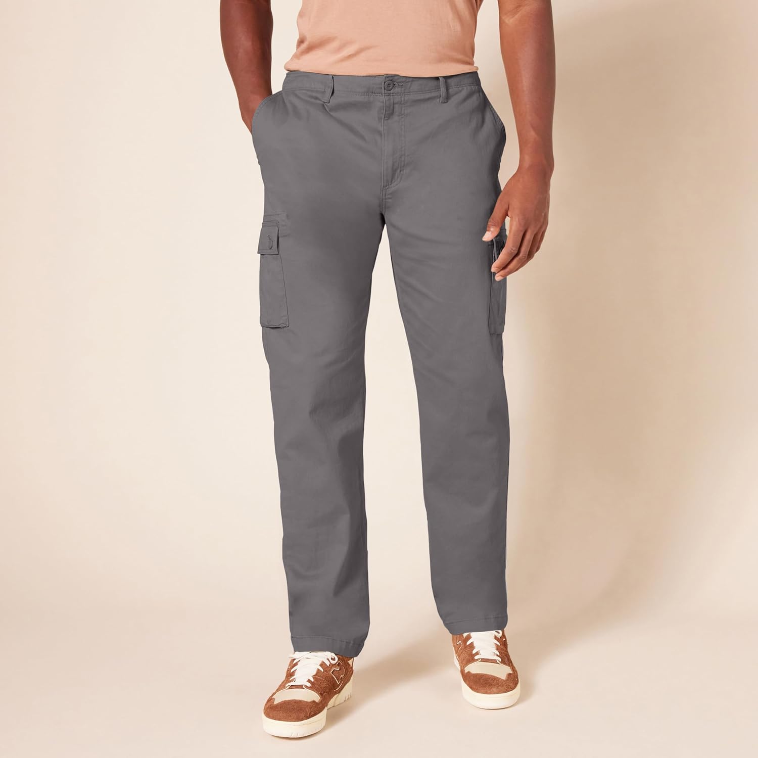 Thumbnail 4 de Amazon Essentials Men's Straight Fit Stretch Cargo Work Trousers (Available in Big & Tall)