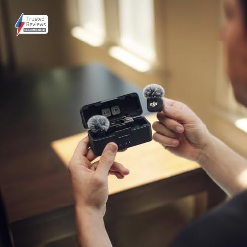 Detalle 2 de DJI Mic 3 (2 TX + 1 RX + Estuche de Carga) – micrófono inalámbrico para vlogs y entrevistas