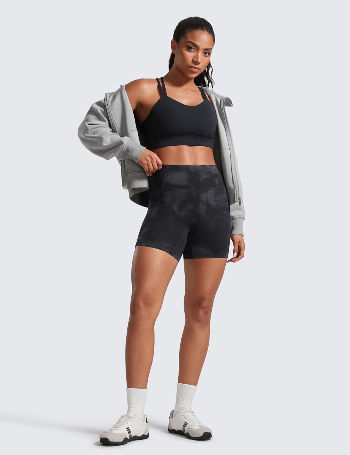 Detalle de CRZ YOGA Donna Butterlift pantaloncini da yoga con sollevamento del sedere e vita alta 13 cm