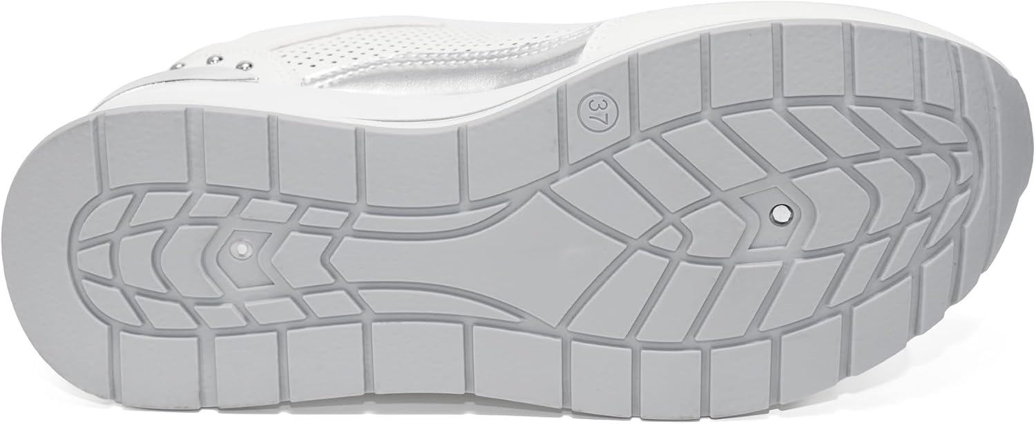 Detalle de JOMIX damessneakers met veters, plateauzool en gouden details