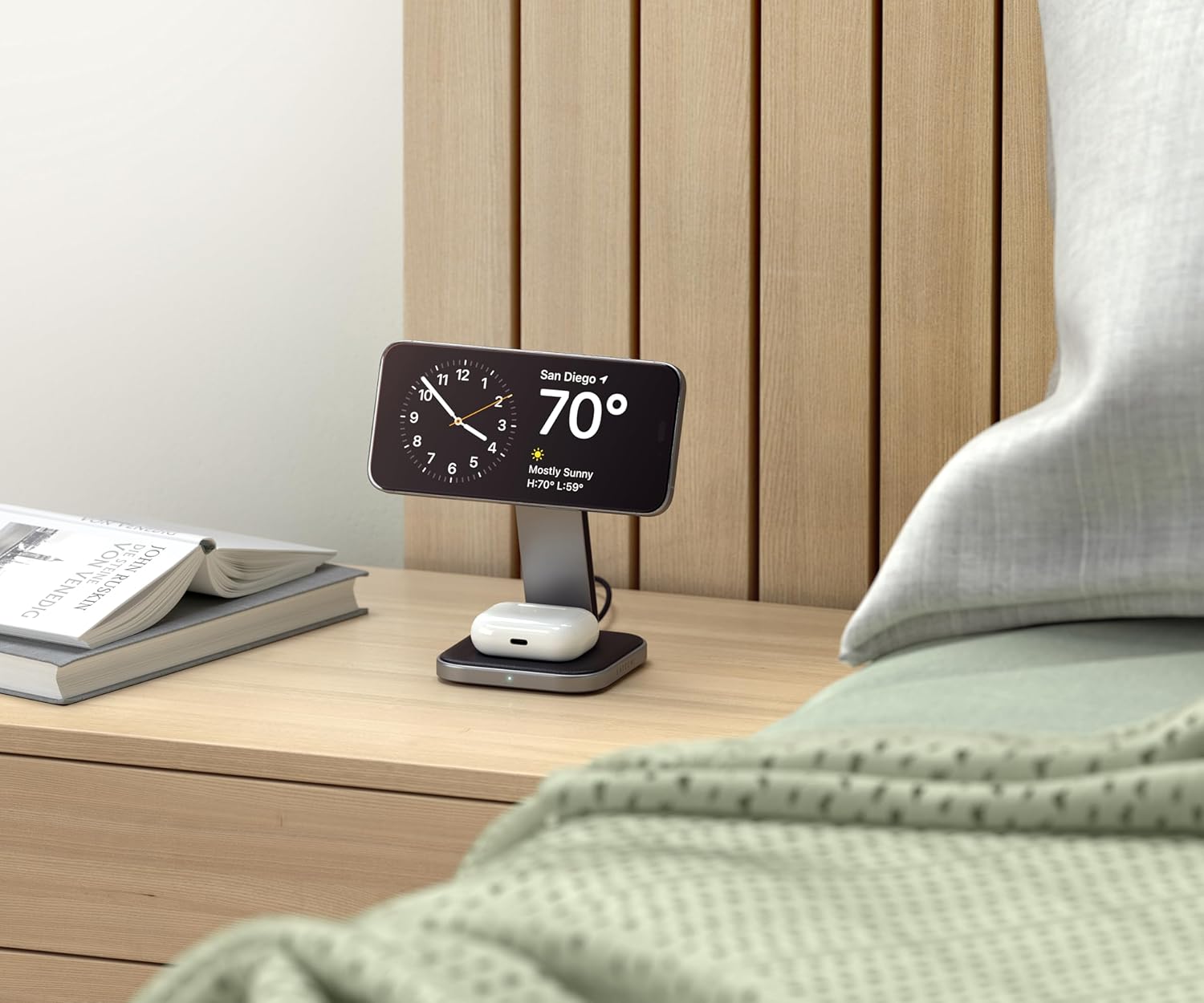 Detalle de SATECHI OntheGo™ Chargeur Induction 2 en 1 pliable (station sans fil magnétique) jusqu’à 15 W compatible Qi2