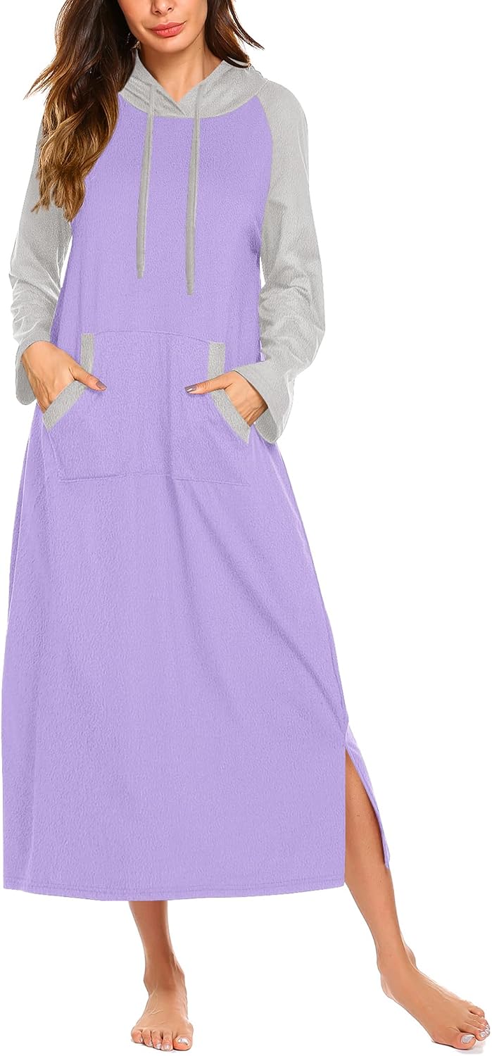 Detalle de Ekouaer fleece nightgown