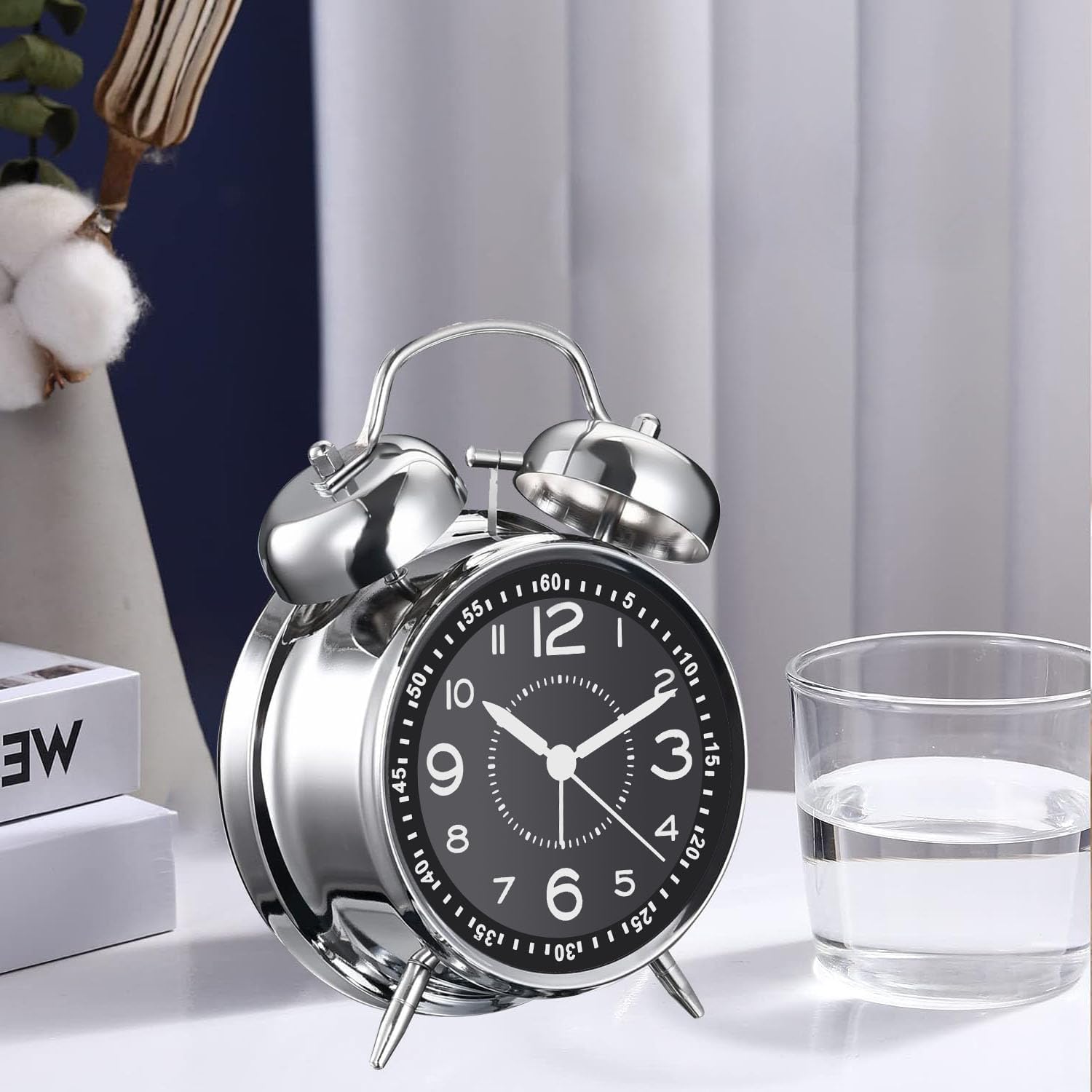 Thumbnail 4 de Loud Alarm Clock Twin Bell 4in Silent