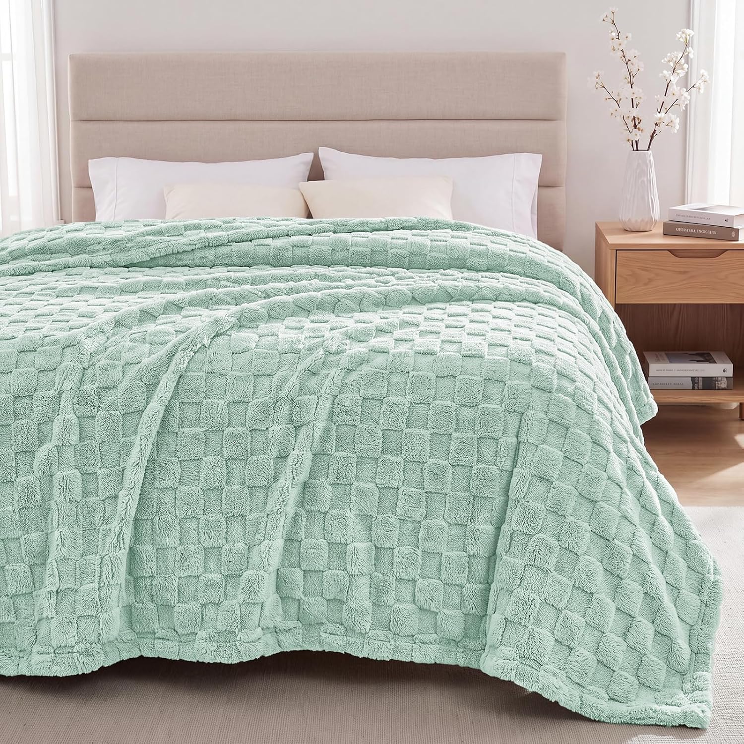 Thumbnail 1 de Utopia Bedding Plush Checkered Fleece Blanket, Sage Green, Queen 90 x 90 in