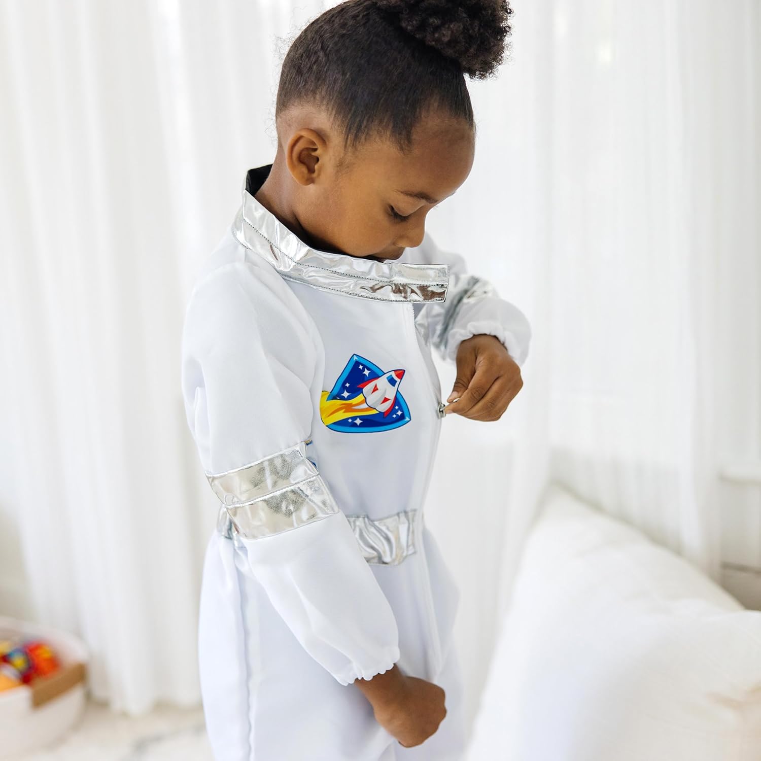 Detalle de Melissa & Doug Astronaut Role-Play Costume Set (3+)