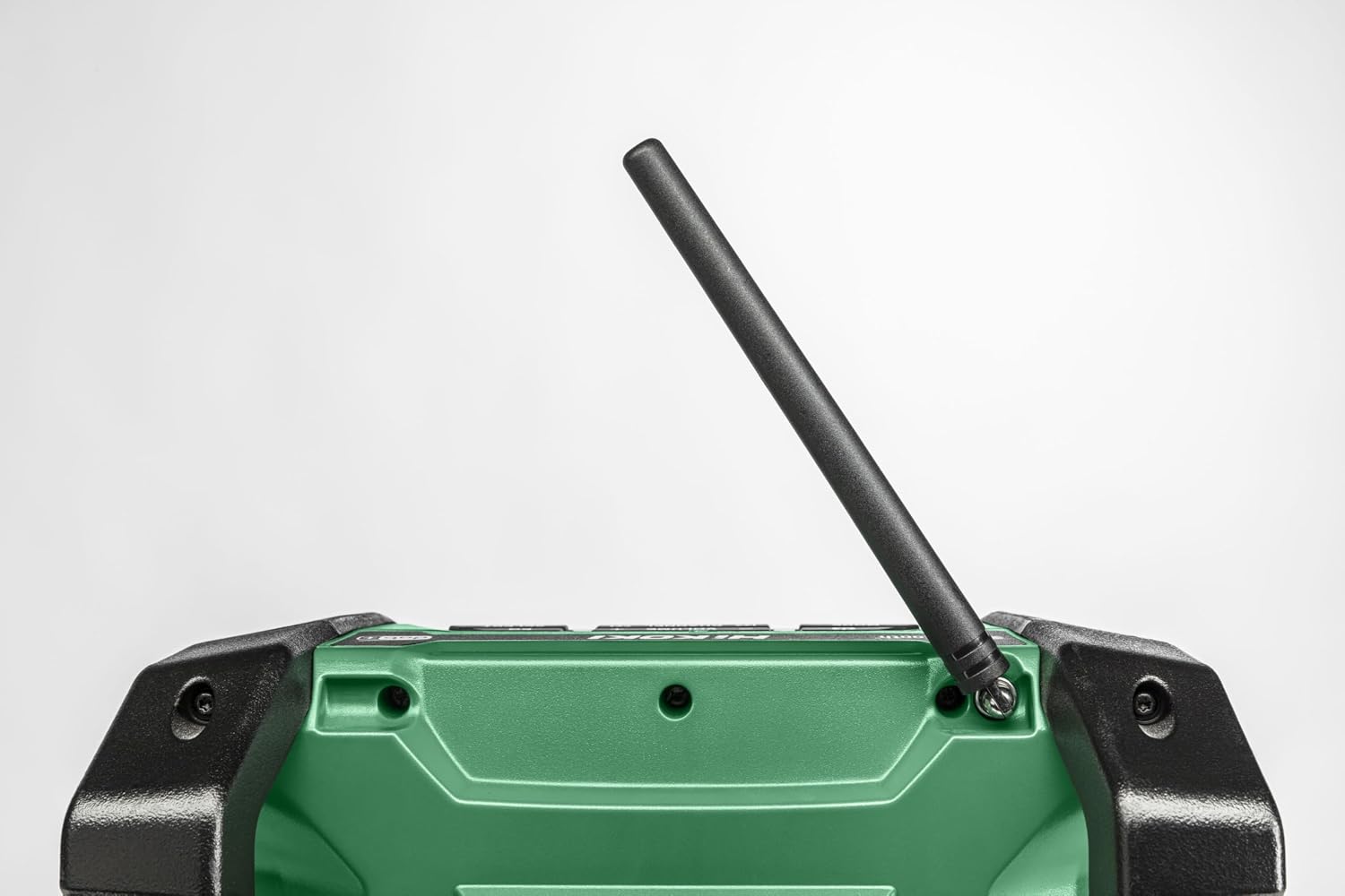 Detalle de HiKOKI UR18DA – akumulatorowe radio budowlane FM, DAB+ i Bluetooth 18 V