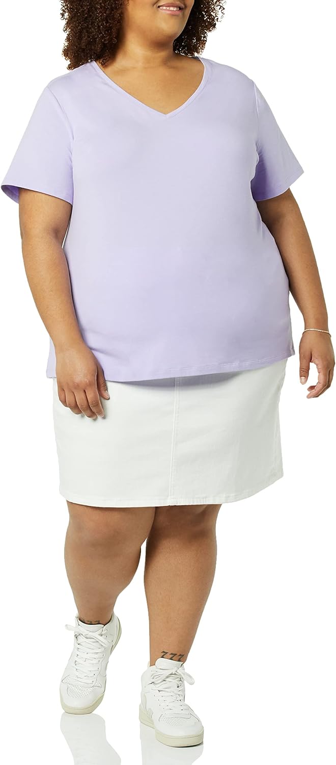 Thumbnail 3 de Amazon Essentials Damen Plus Size V-Ausschnitt T-Shirt mit kurzen Ärmeln – Klassische Passform