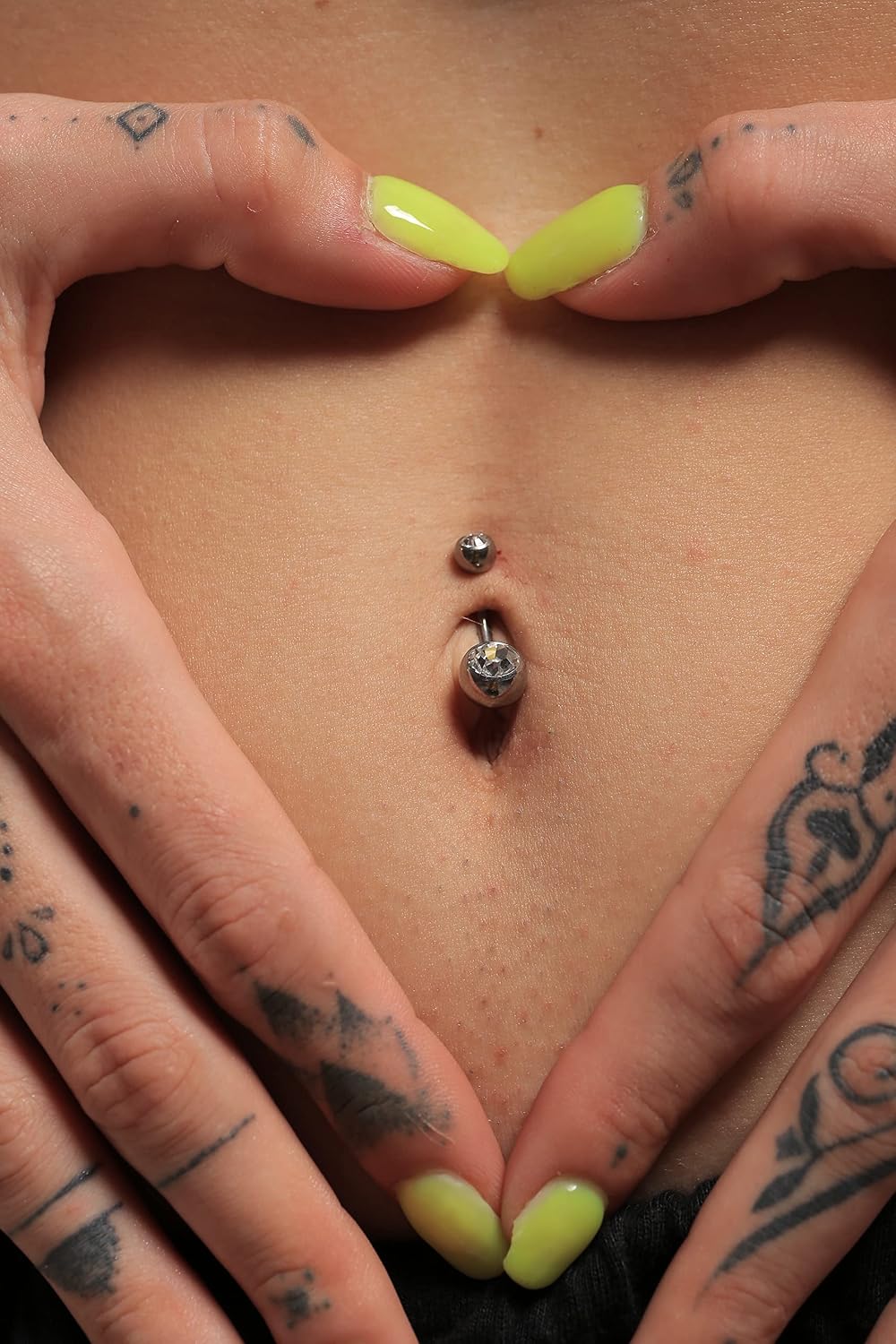 Detalle 2 de OUFER Belly Bars 14G Titane Grade 23