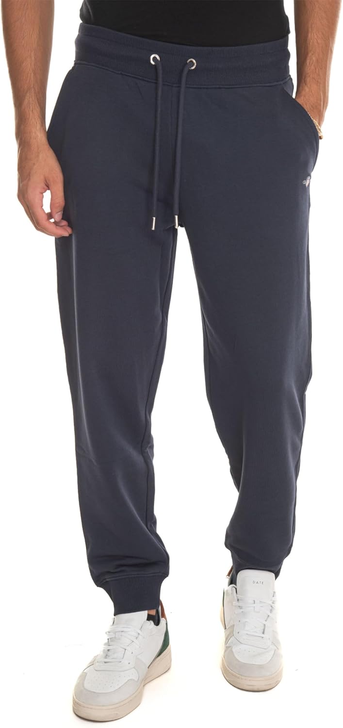 Detalle de GANT Reg Shield Sweatpants: Pantaloni eleganti da uomo, leggeri e sostenibili