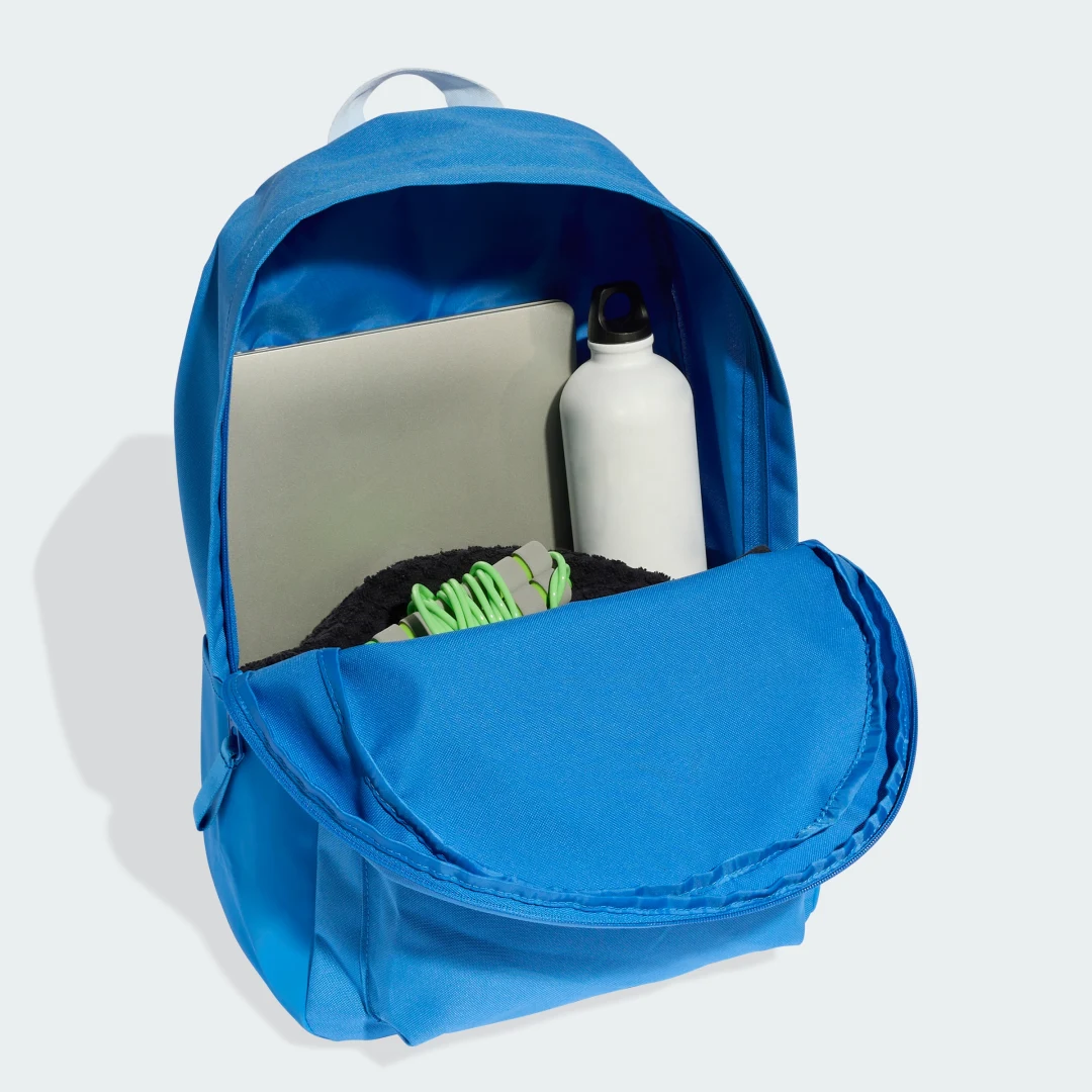 Detalle 2 de Mochila con cinta Adidas Classic (azul) - compañera diaria de estilo y comodidad
