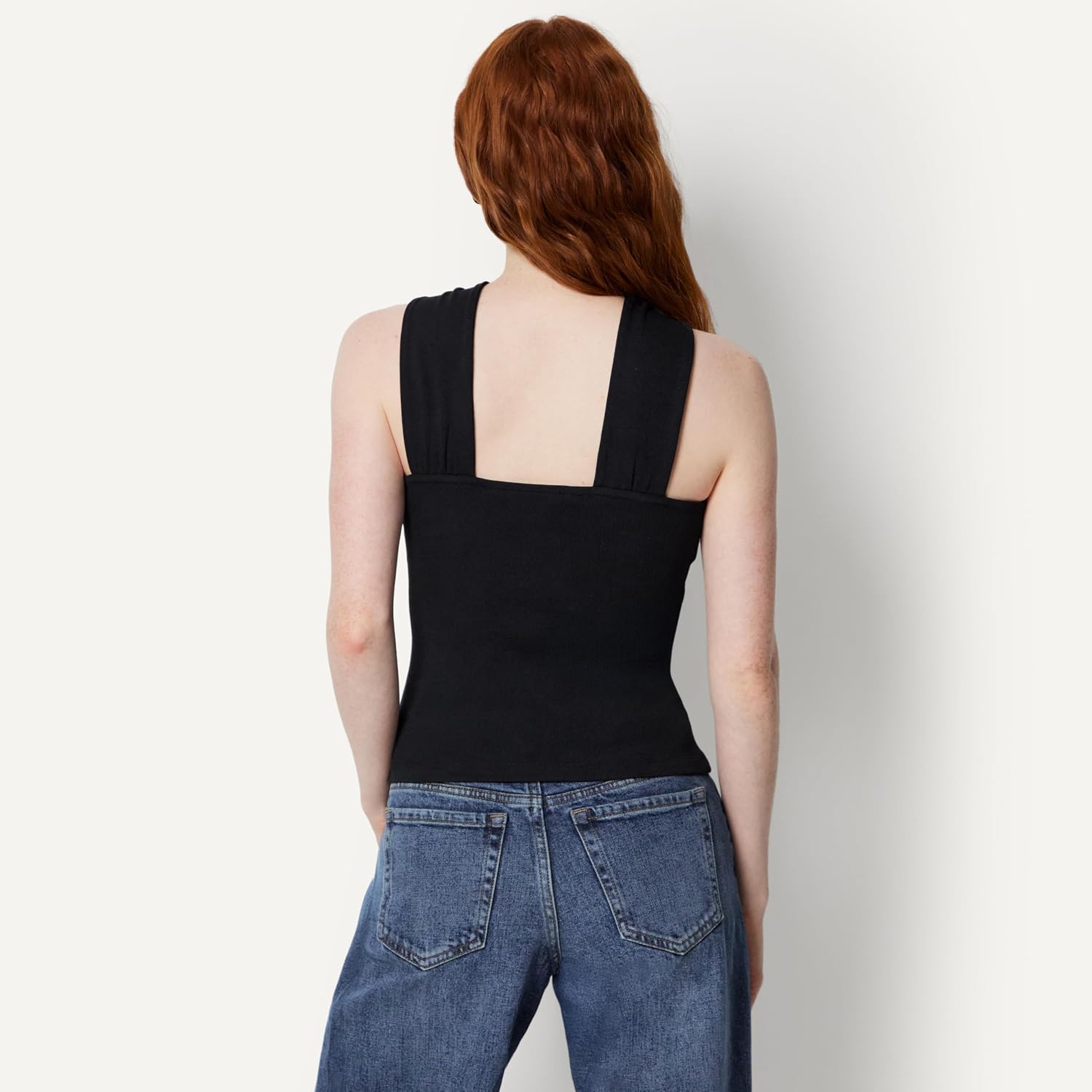 Detalle de Amazon Essentials Damen Geripptes Halter-Neckholder-Top mit Kunstharzverzierung