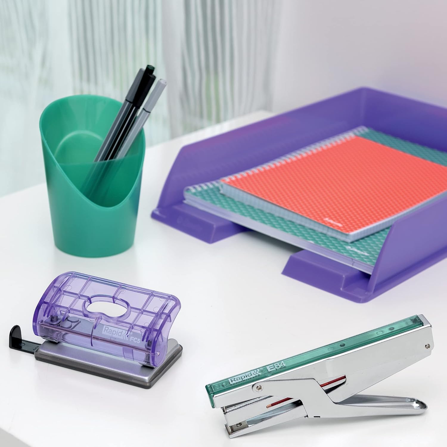 Detalle de Rapid - Mini perforatrice 2 trous Colour'Breeze Lavande (5001334) — compacte, 10 feuilles