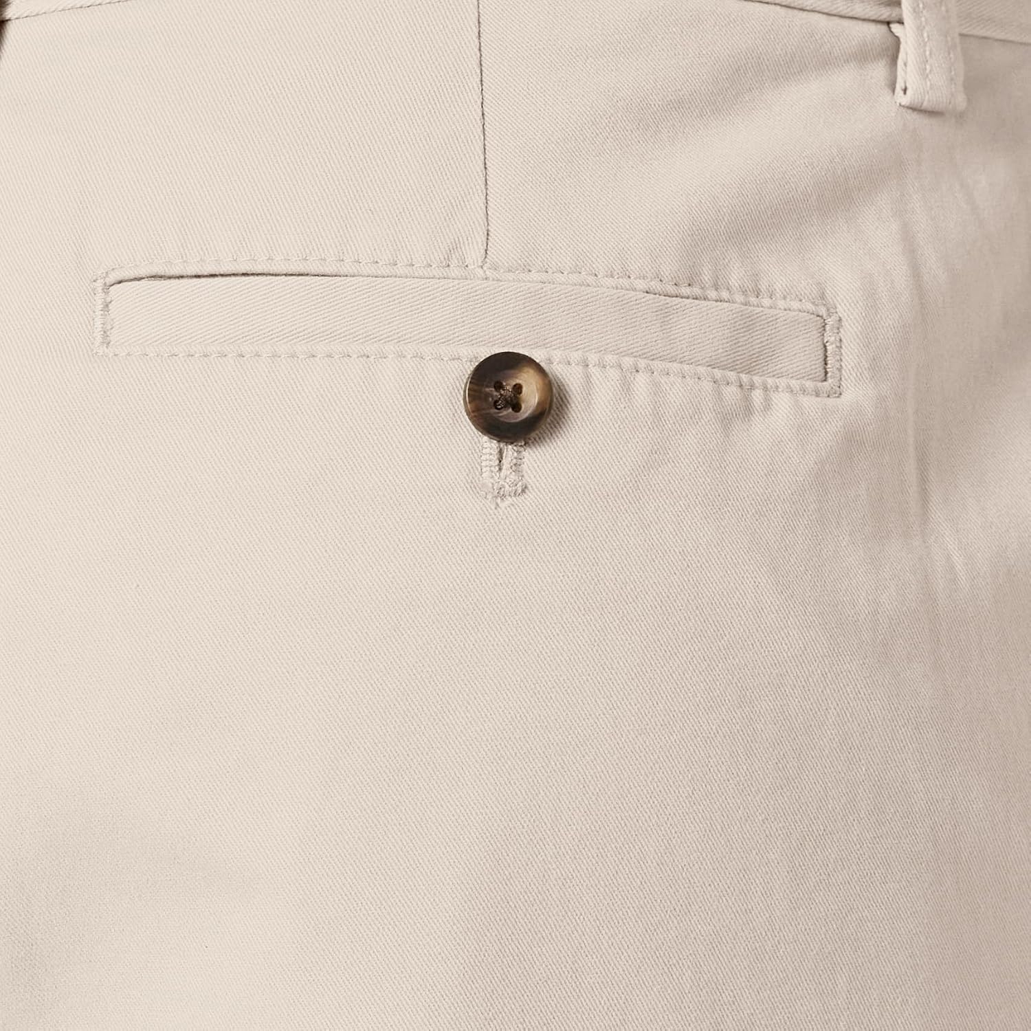 Thumbnail 5 de Amazon Essentials Men’s Slim-Fit 9" (23cm) Chino Shorts