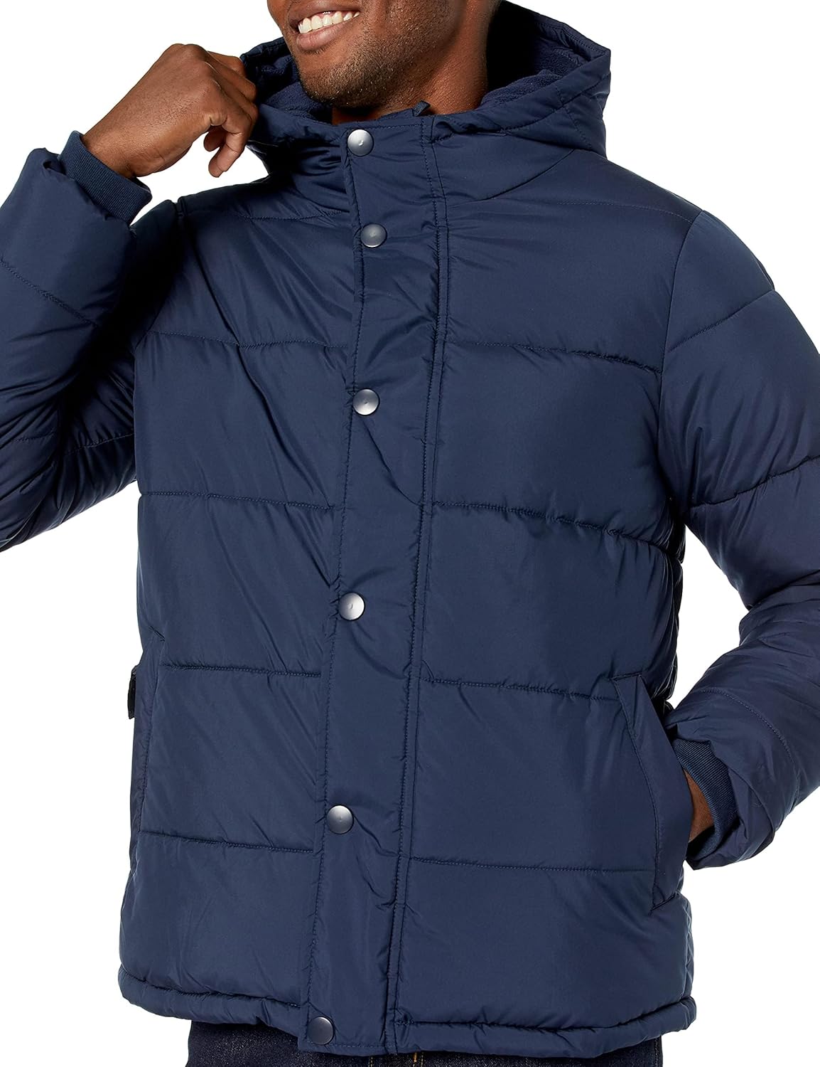 Thumbnail 2 de Amazon Essentials Men’s Winter Heavyweight Hooded Puffer Coat (Relaxed Fit)