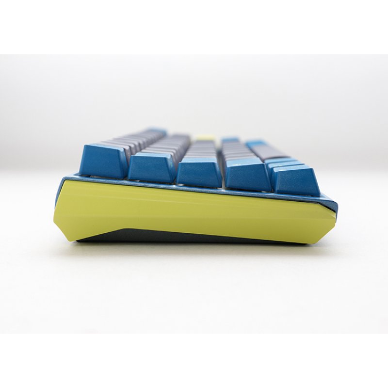 Detalle de Ducky One 3 Daybreak Mini 60% Hot-Swappable MX-Red RGB con Keycaps PBT