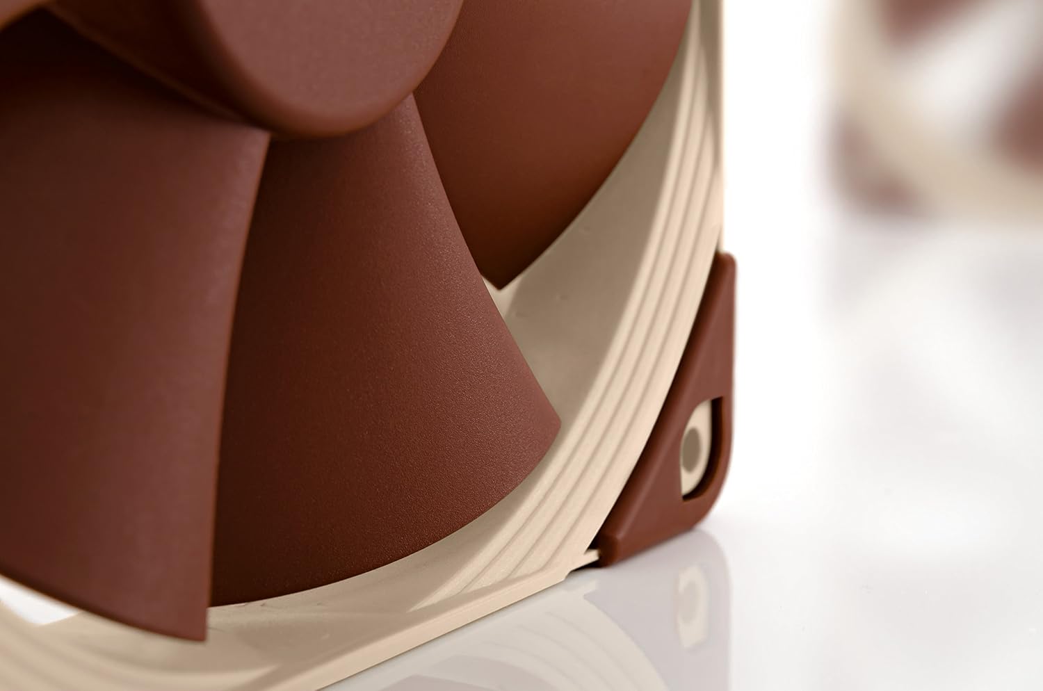 Detalle 2 de Noctua NF-F12 PWM 120 mm Quiet Cooling Fan, 4-Pin PWM