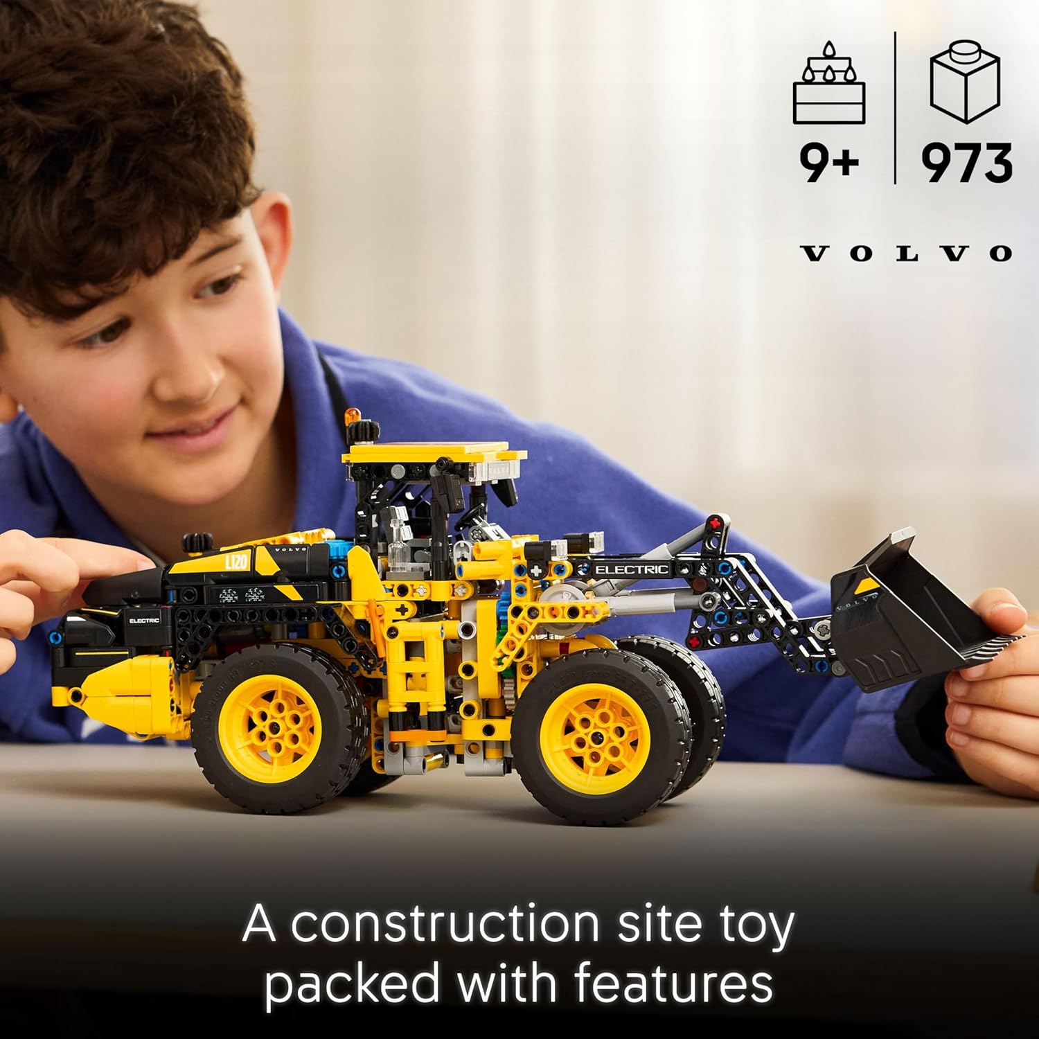 Thumbnail 1 de LEGO Technic Volvo L120 Electric Wheel Loader (42209): A Thoughtful Builders' Challenge