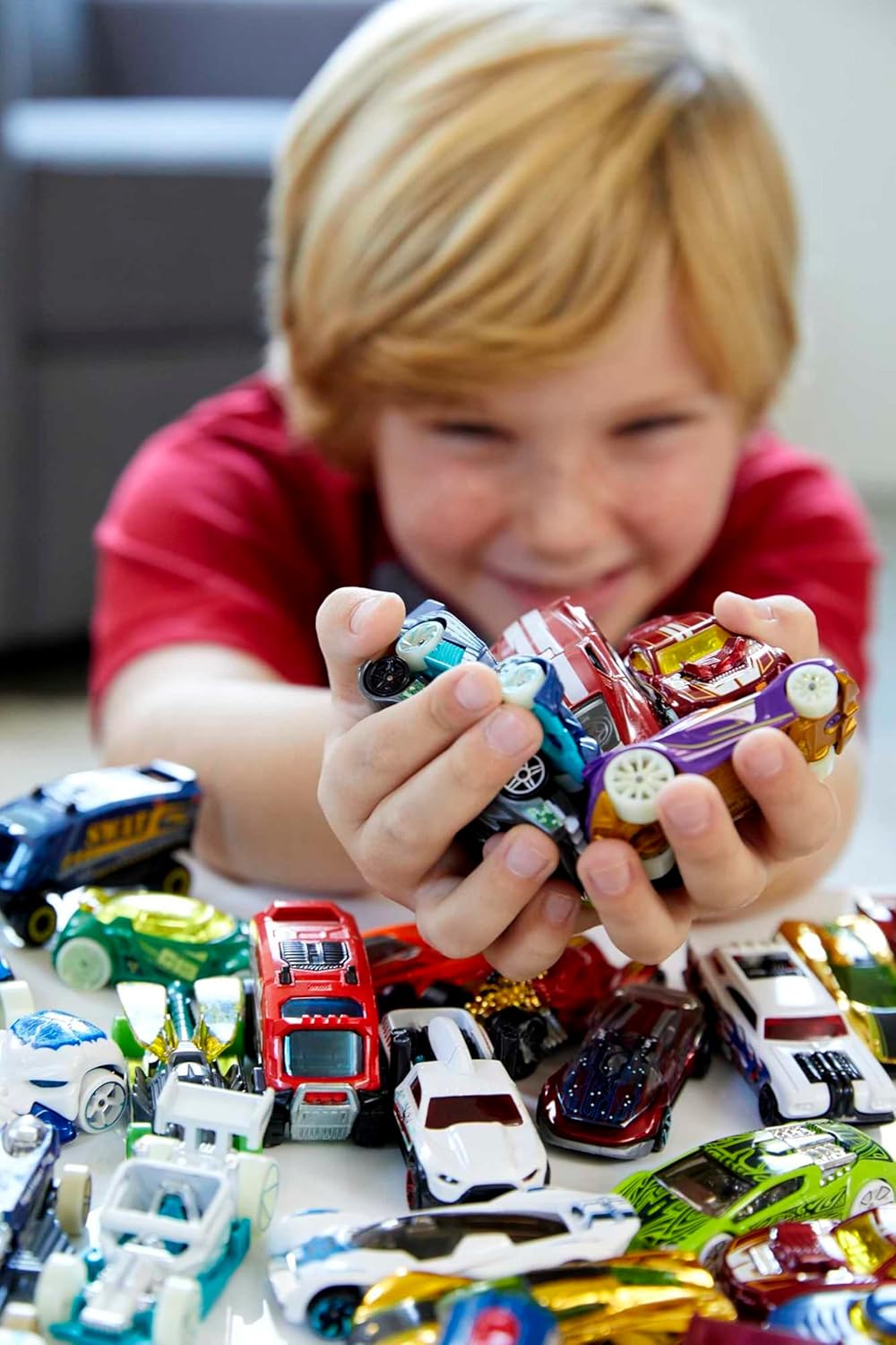 Thumbnail 3 de Hot Wheels Coffret 50 véhicules – coffret aléatoire, miniatures détaillées et boîte rangement
