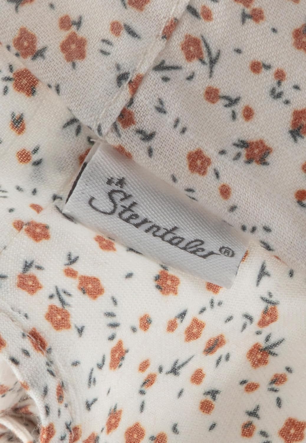 Detalle de Sterntaler Mädchen Sonnenhut Millefleurs – Sonnenhut mit Millefleurs Muster, Nackenschutz und Bio-Batist