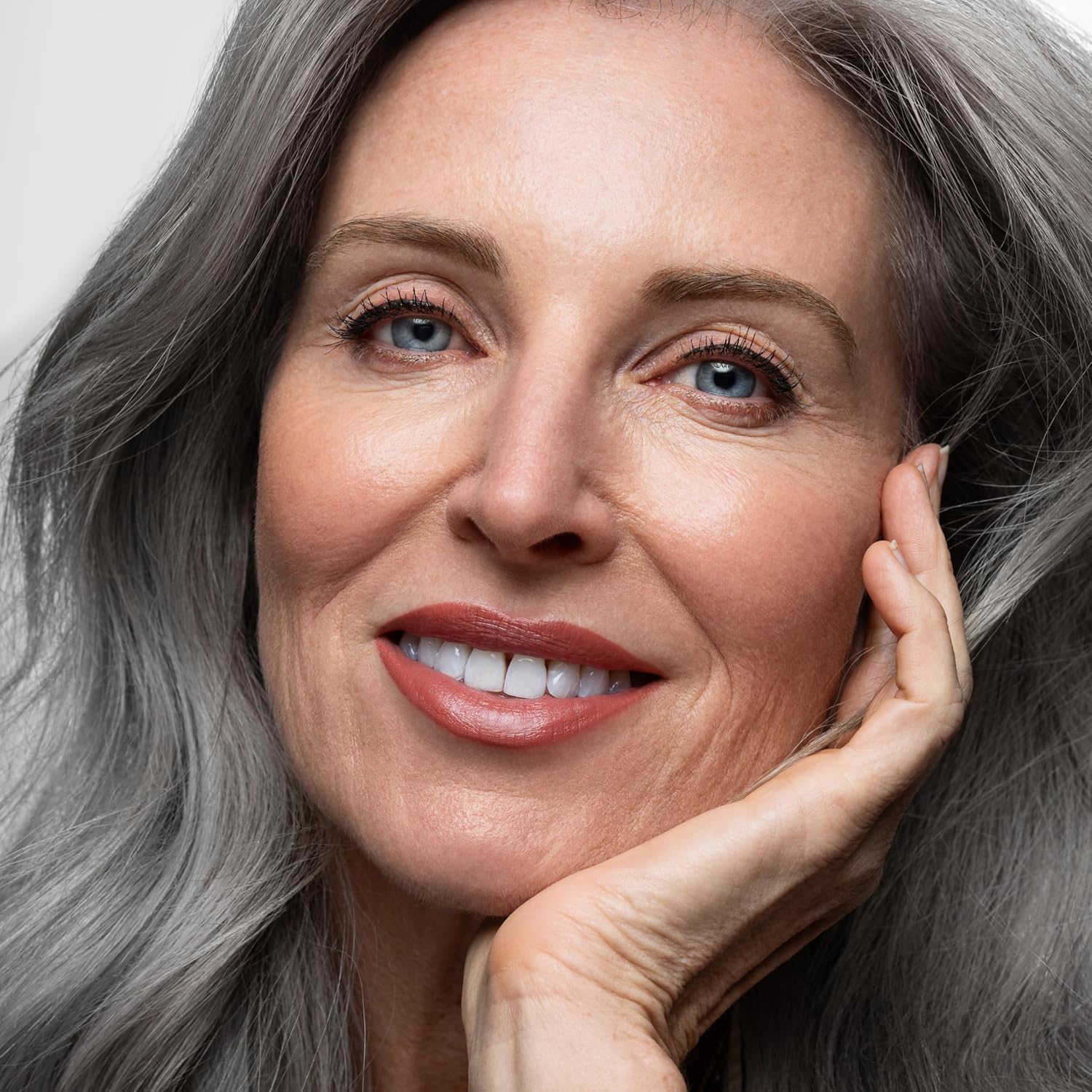 Detalle 2 de AGE beautiful Hydrating Mask for Coarse Gray Hair ๐
