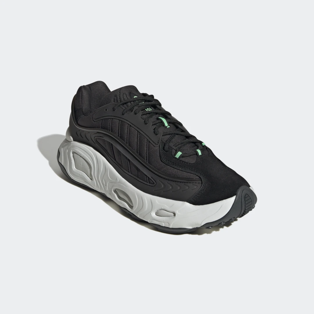 Detalle 2 de Zapatilla OZNOVA de Adidas: estilo urbano en color negro, para uso diario