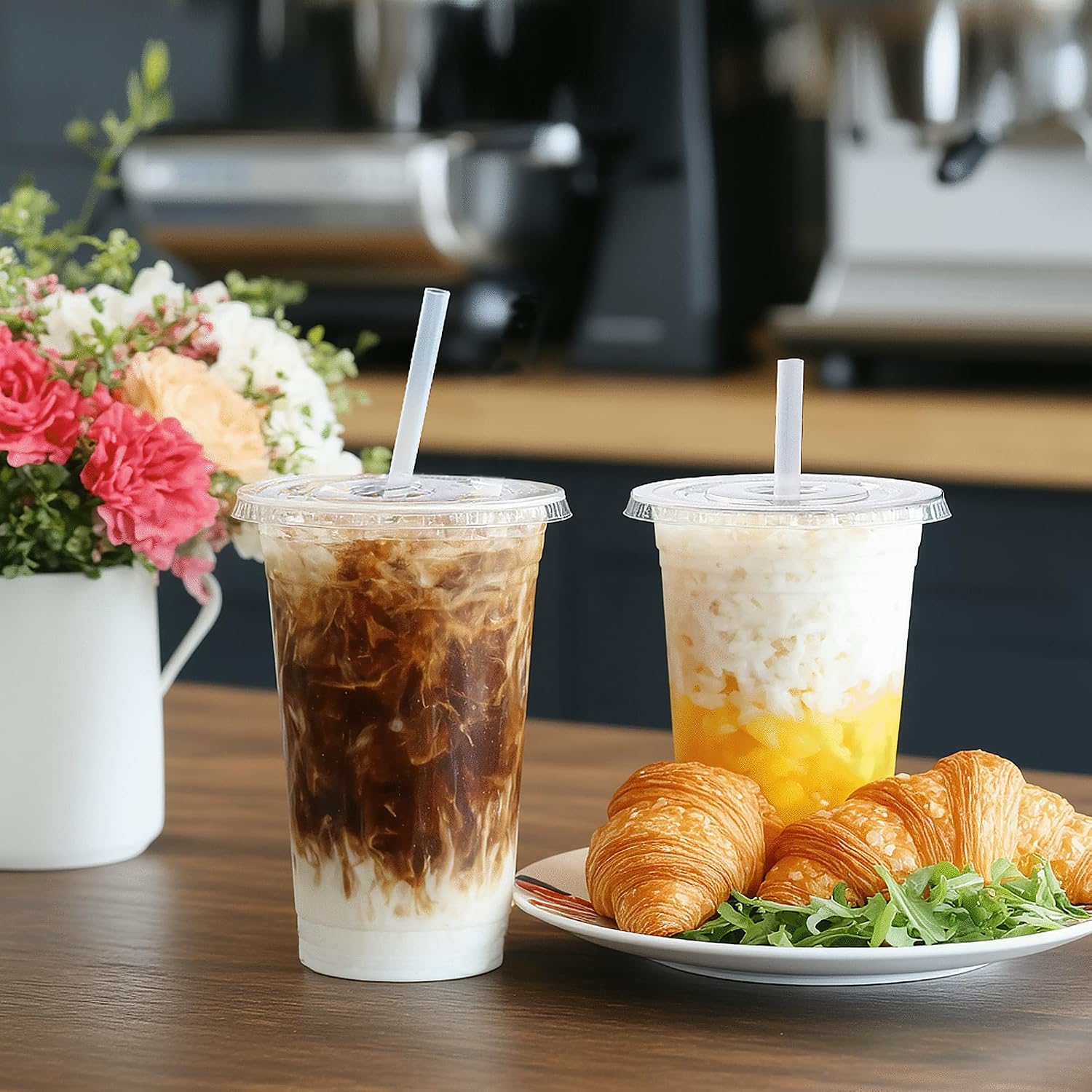 Thumbnail 5 de TashiBox 24 oz Plastic Cups with Flat Lids, Straws, and Meal-Prep Capabilities — 100 Sets
