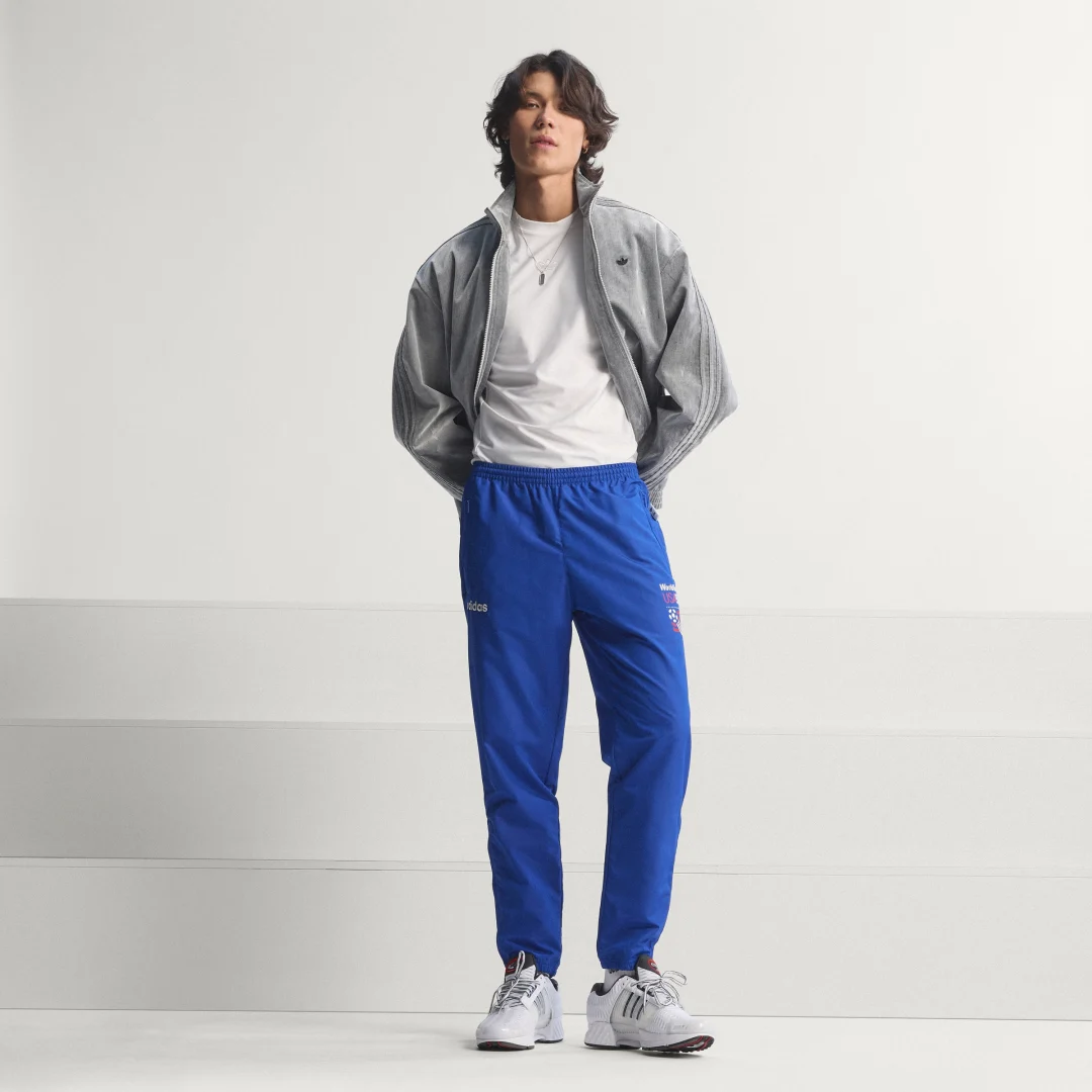 Thumbnail 2 de Pantalón Graphic Woven Track Pants de Adidas — azul, cómodo y con estilo deportivo