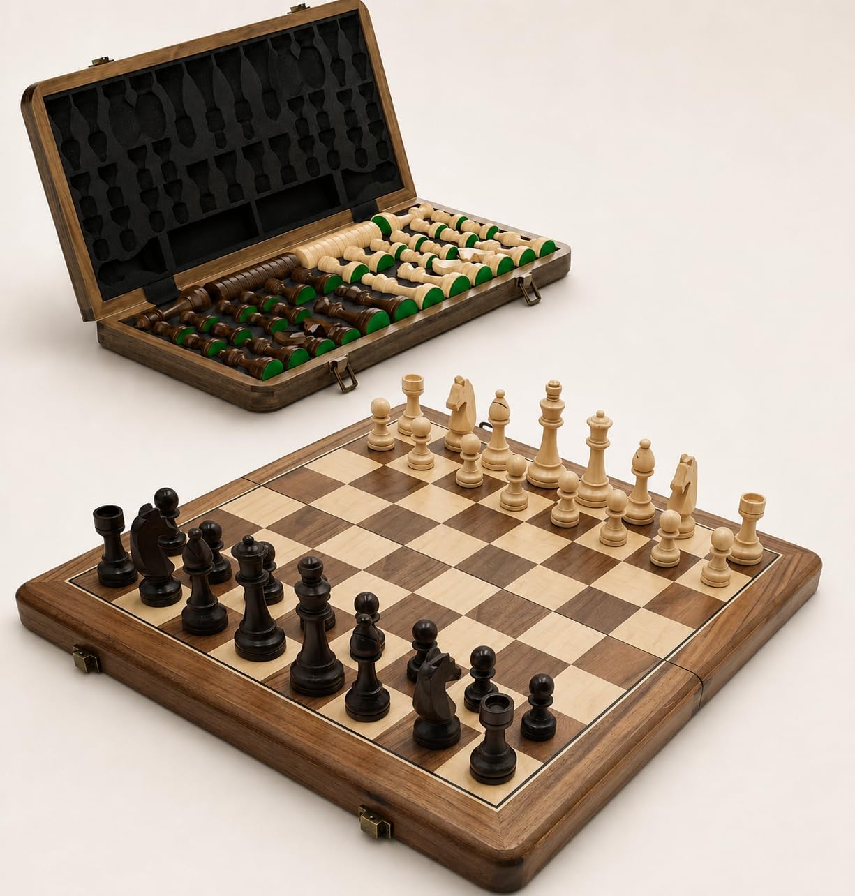Detalle de 15in Wooden Folding Chess Set Vintage