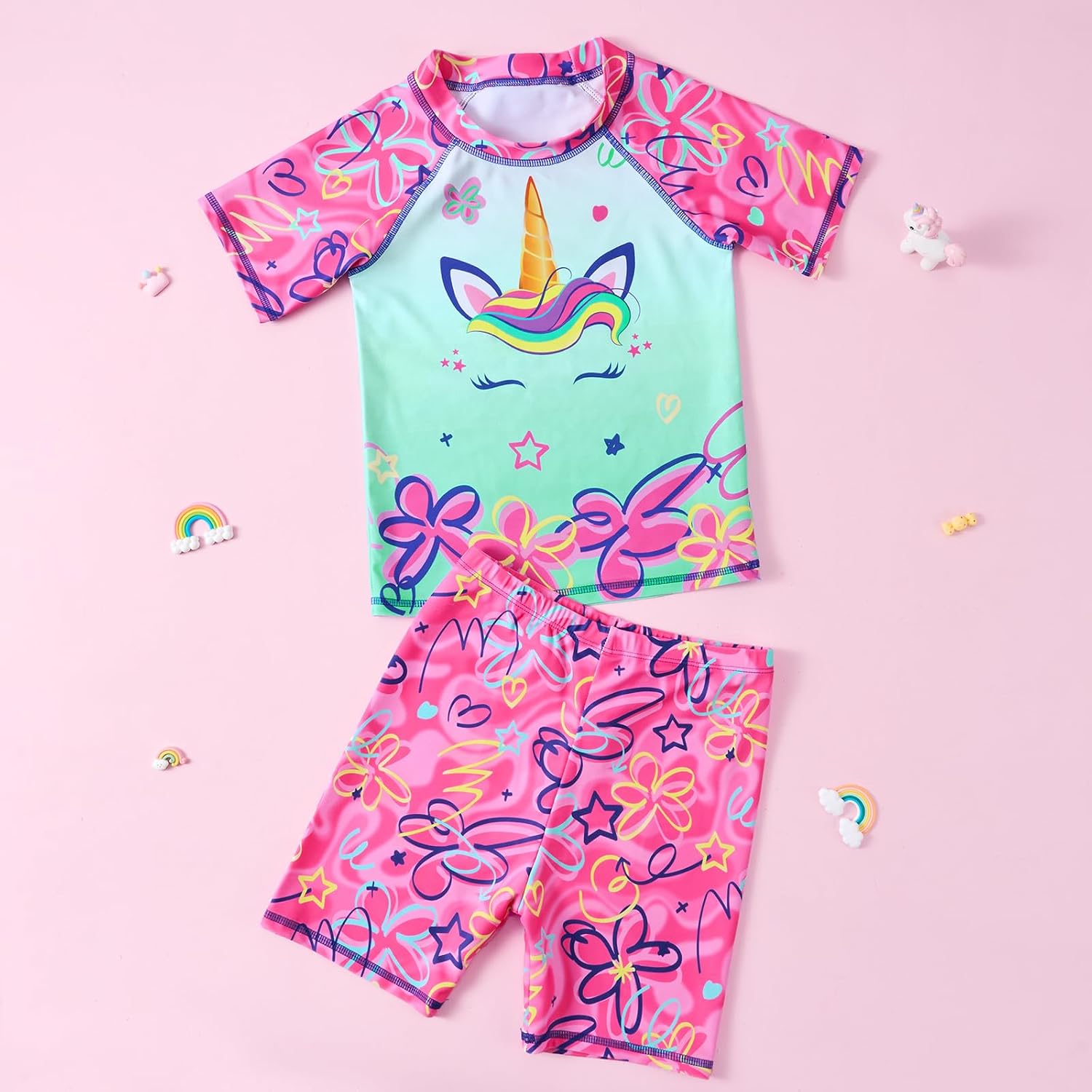 Detalle de Girls Two-Piece Short Sleeve Swimsuit with UPF 50+ Rash Guard Set in Rose Red