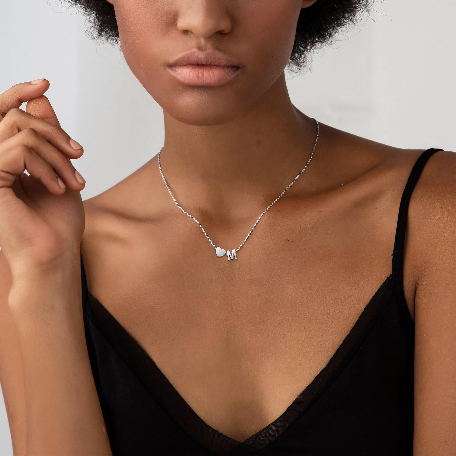 Detalle de RMMD Herz Goldkette mit Buchstaben – 18K Gold/Weißgold vergoldet, Damen Halskette personalisierbar