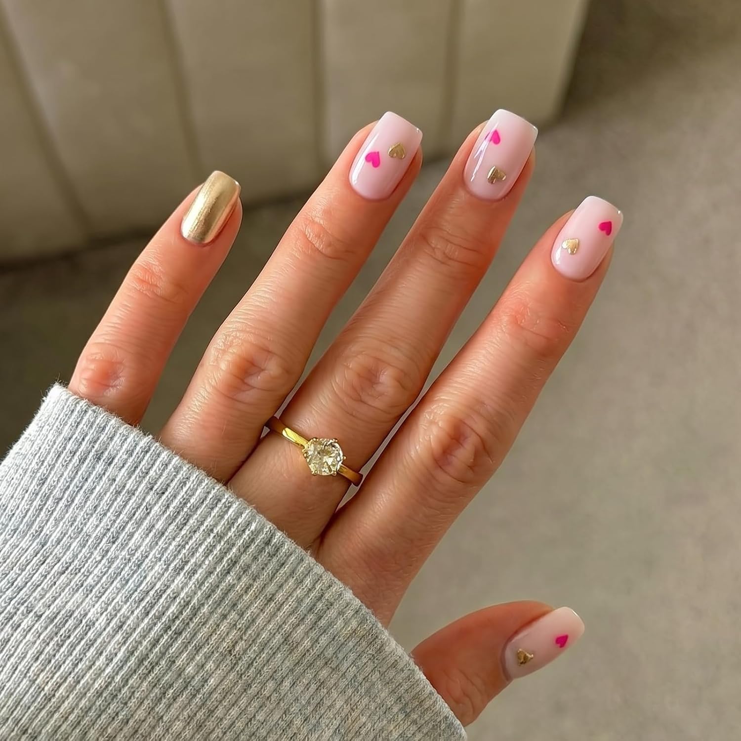 Detalle de UNA GELLA Press-On Nails, 32-Piece Kit