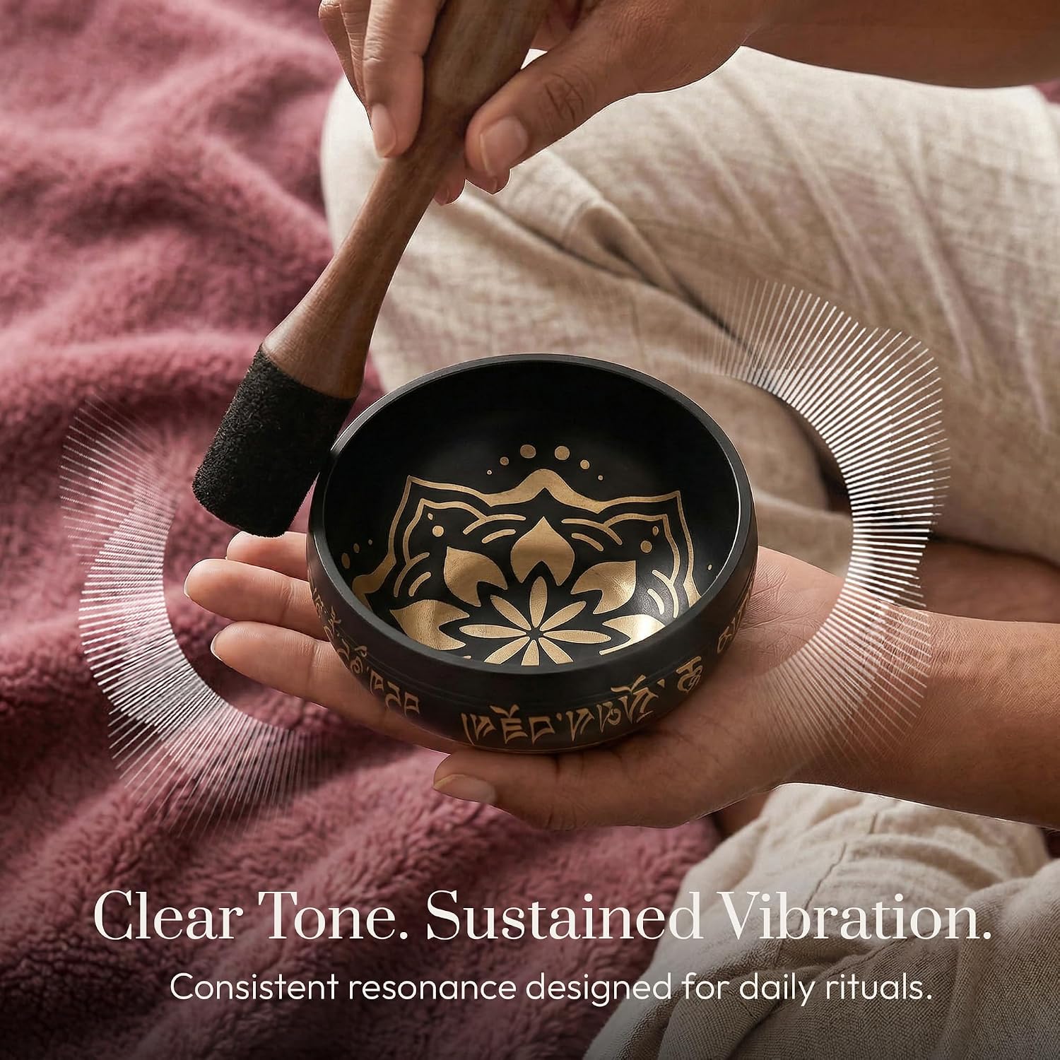 Detalle de Silent Mind Singing Bowl Set, Tibetan Bell Metal Bowl with Cushion and Mallet