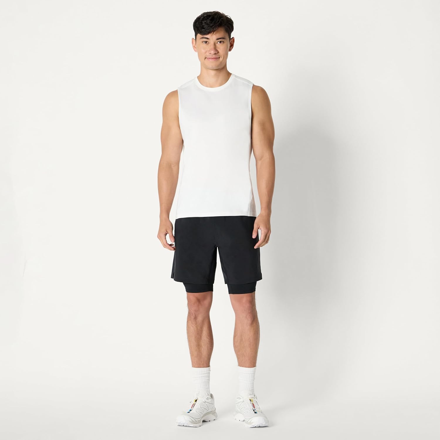Thumbnail 2 de Amazon Essentials Herren Sportliche Funktions-Freizeit-Trainingshose mit 4-Wege-Stretch (18 cm)