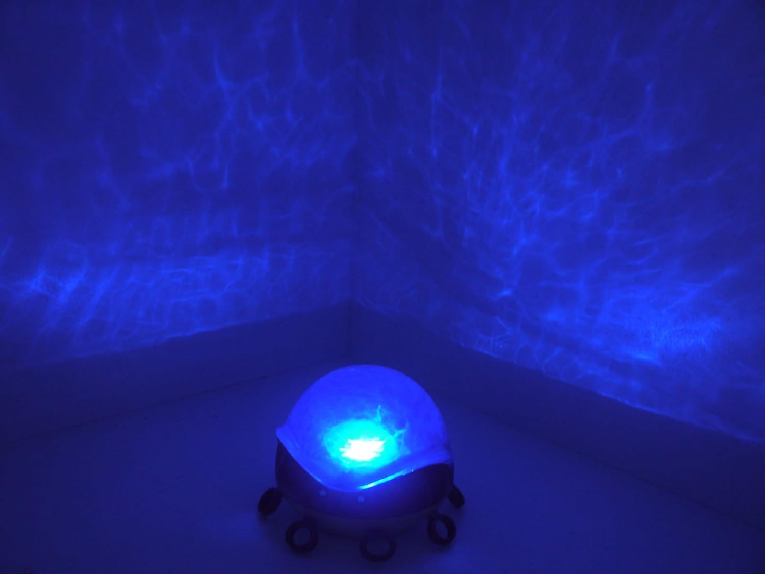 Detalle 2 de Niermann Standby 80015 Octopus – lampka nocna LED z projekcją fal