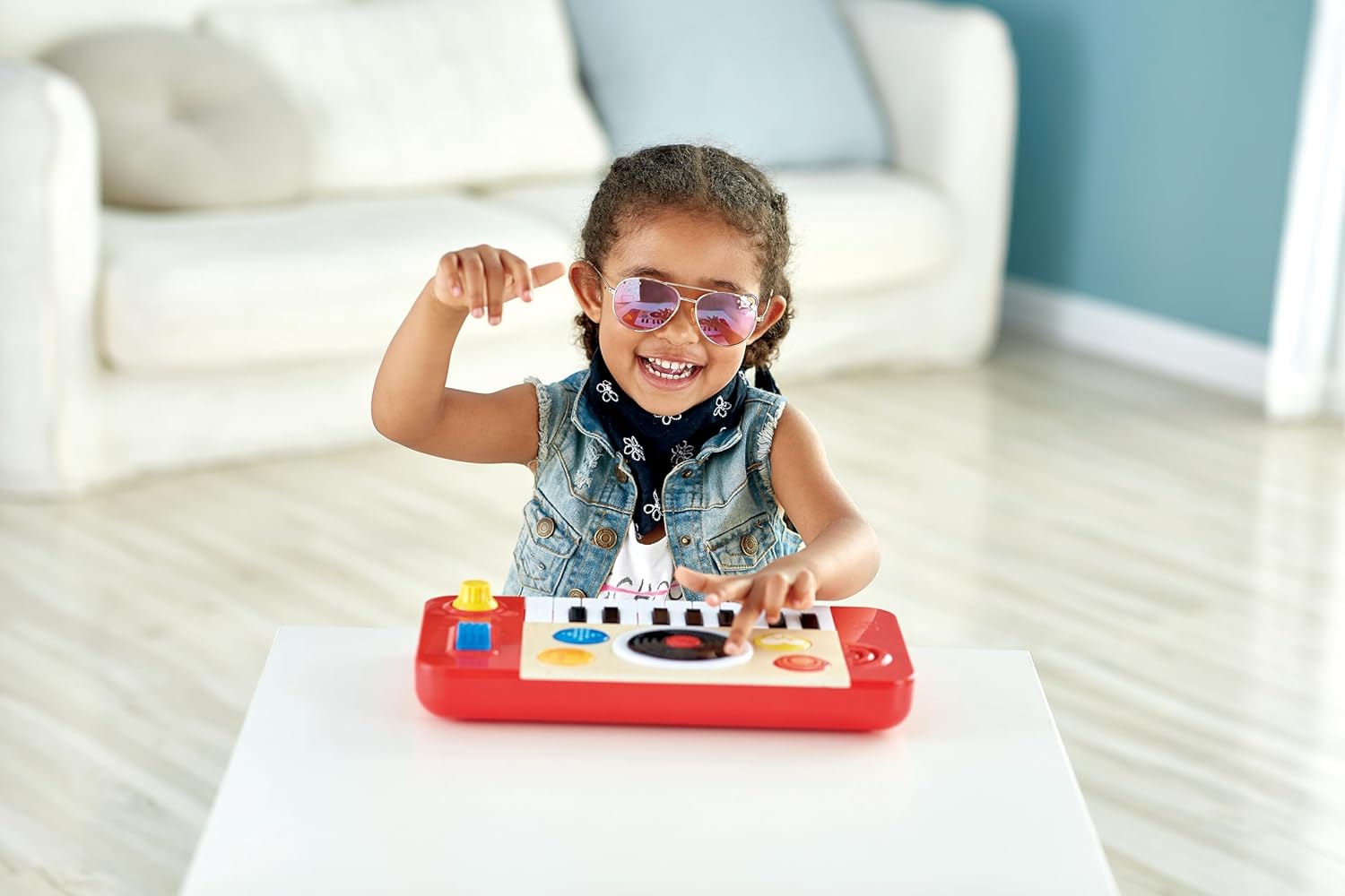 Detalle de Hape DJ Mischpult – Elektronisches Kinder-Mix- und Spin-Studio mit Soundeffekten, Scratch- und Lichteffekten (ab 12 Monaten)