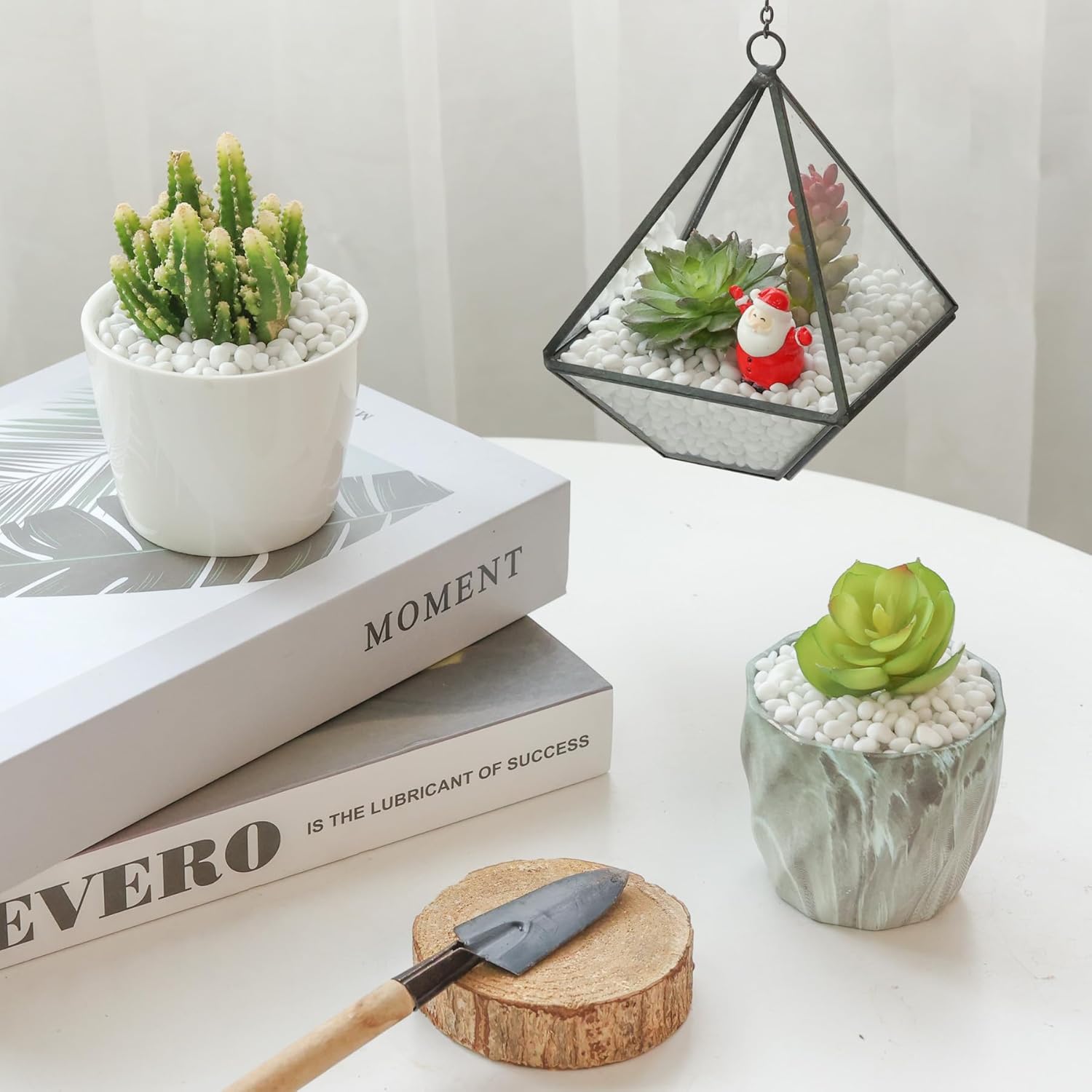 Thumbnail 2 de T4U Tumbled Crystal Chips & Crushed Quartz Gravel (1 lb/450g) – White for succulents, terrariums and aquariums