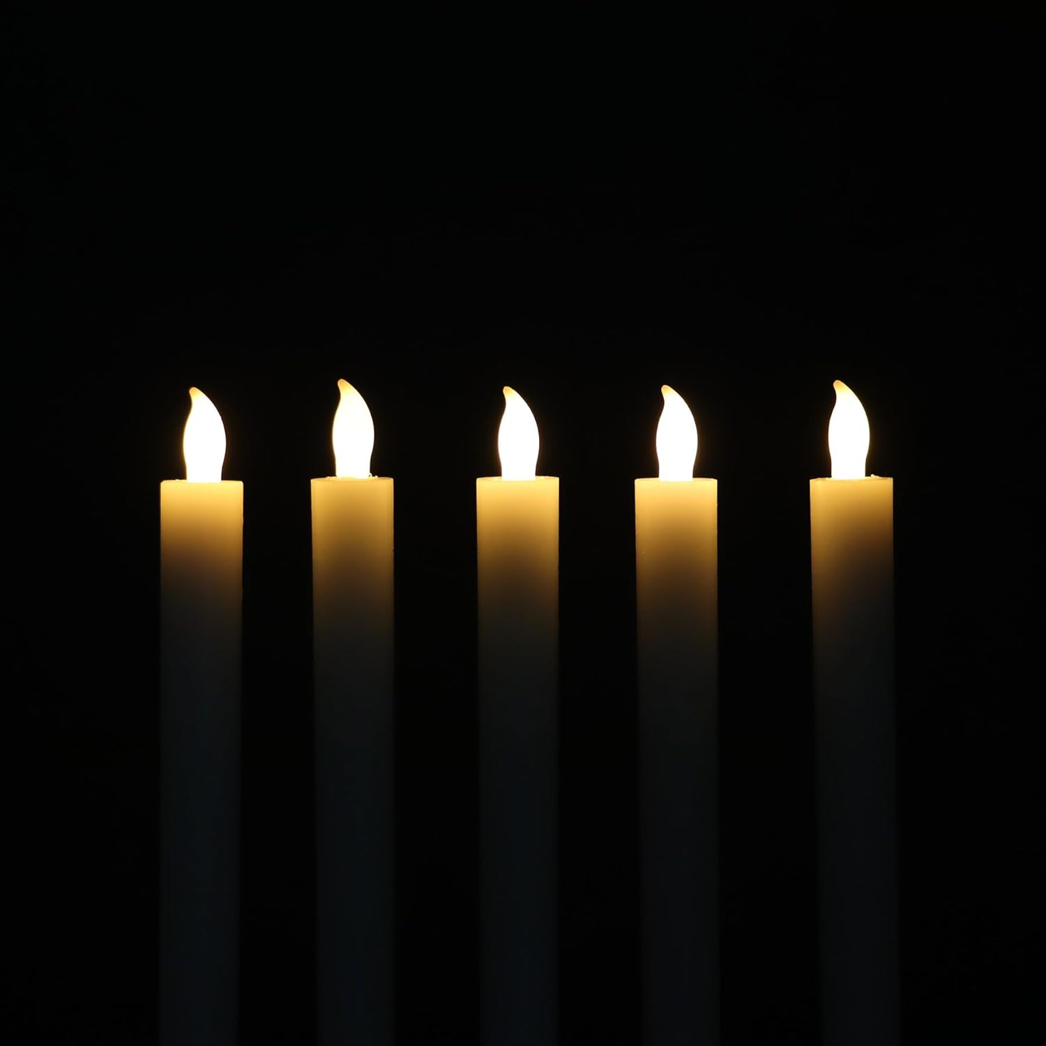 Detalle de Rhytsing Ivory Battery Operated Taper Candle Set (5) with Remote